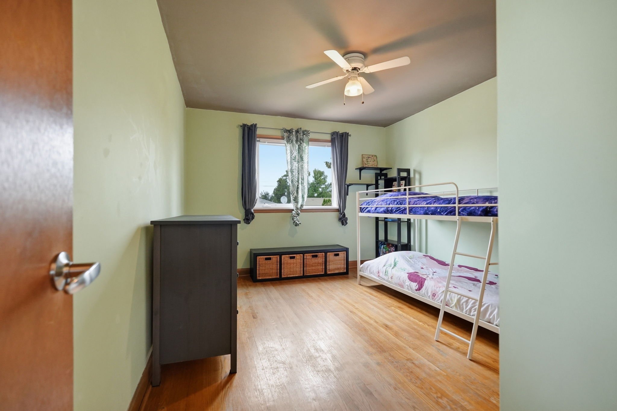 14-web-or-mls-1146_Clifton_Place_Winnipeg_012.jpg