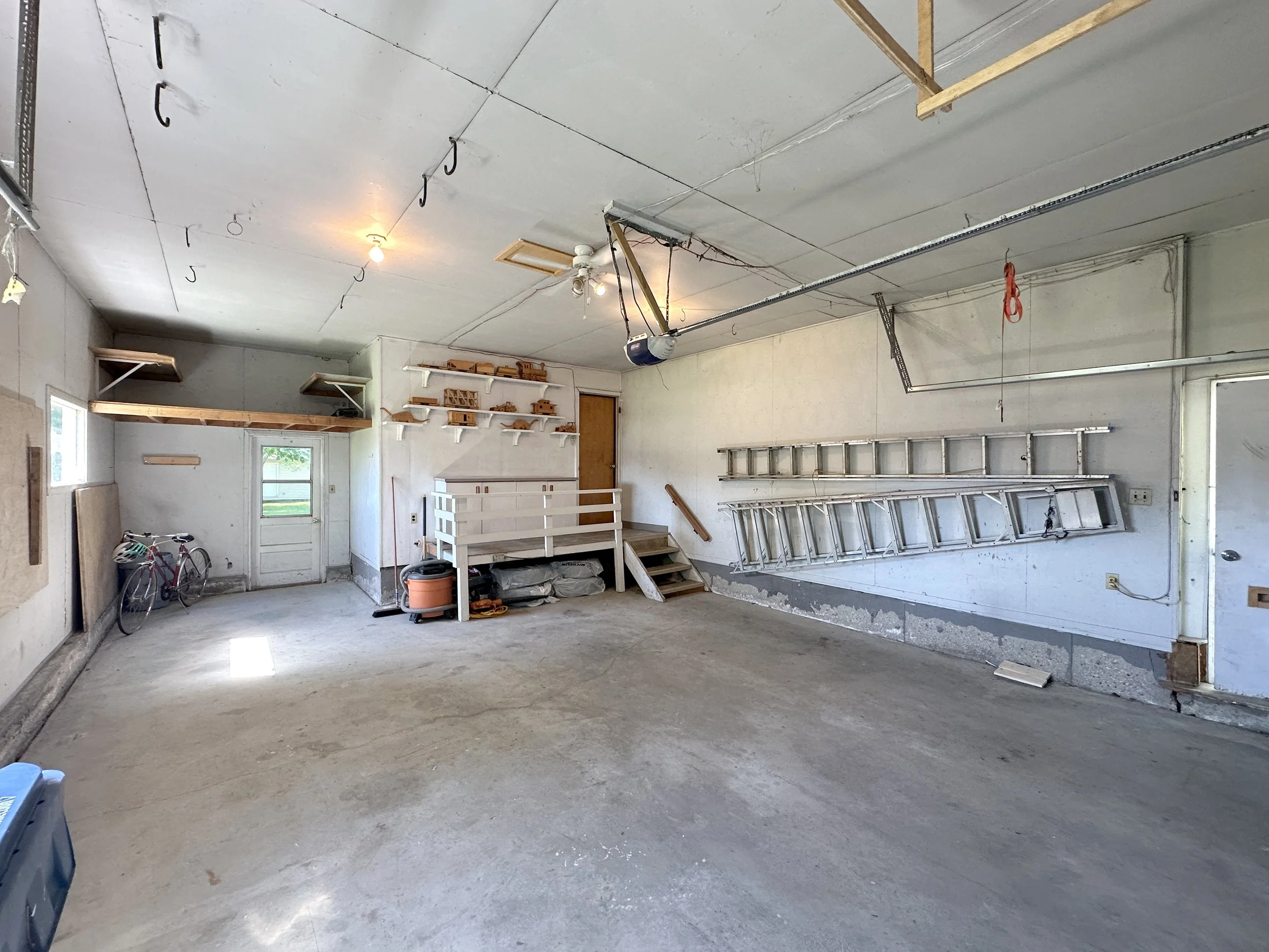 garage03.jpg