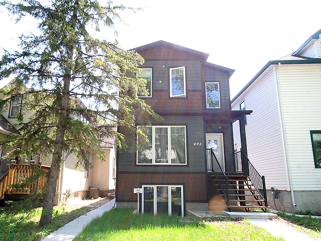 Exterior-Front01.jpg