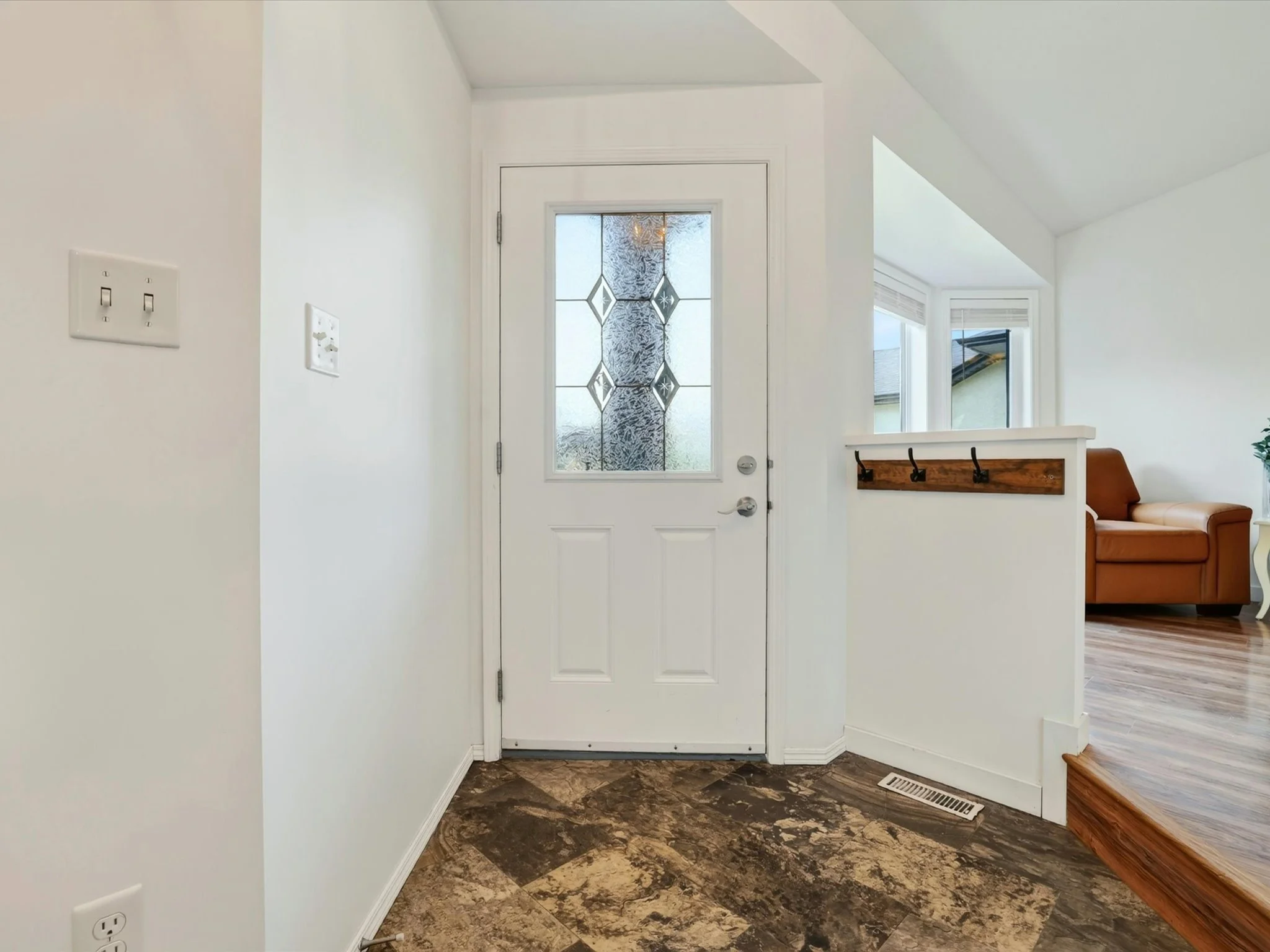 08-87 Bill Larkin Ln - 7.jpg