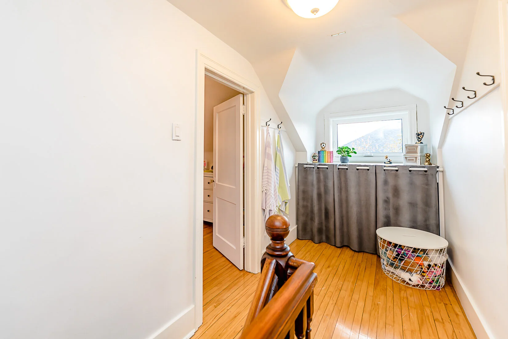 662 Knowles Ave (4).JPG
