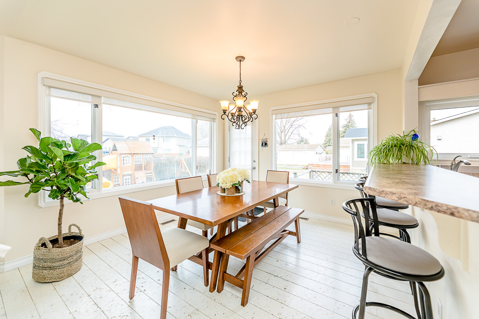 662 Knowles Ave (12).JPG