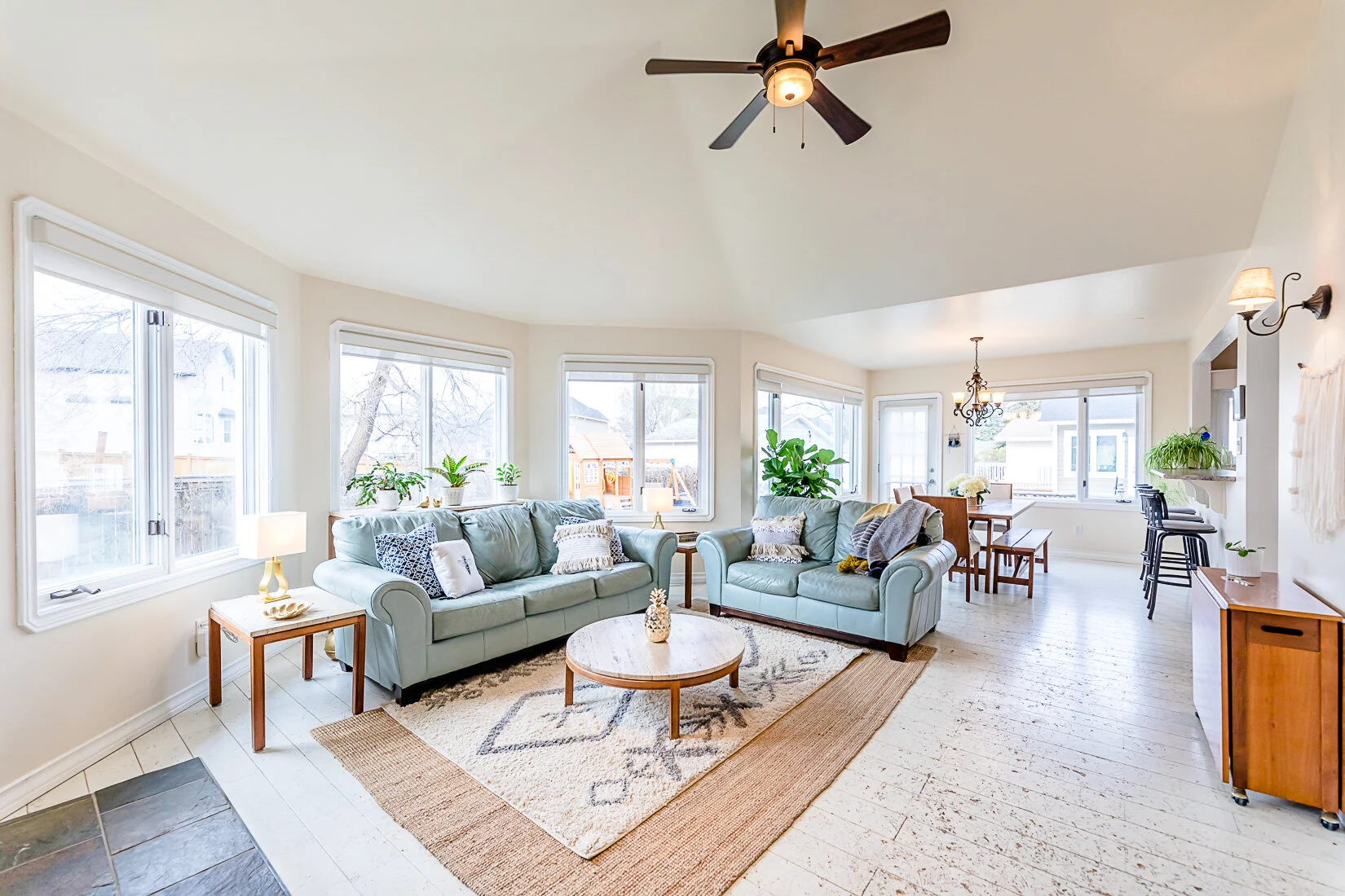 662 Knowles Ave (16).JPG