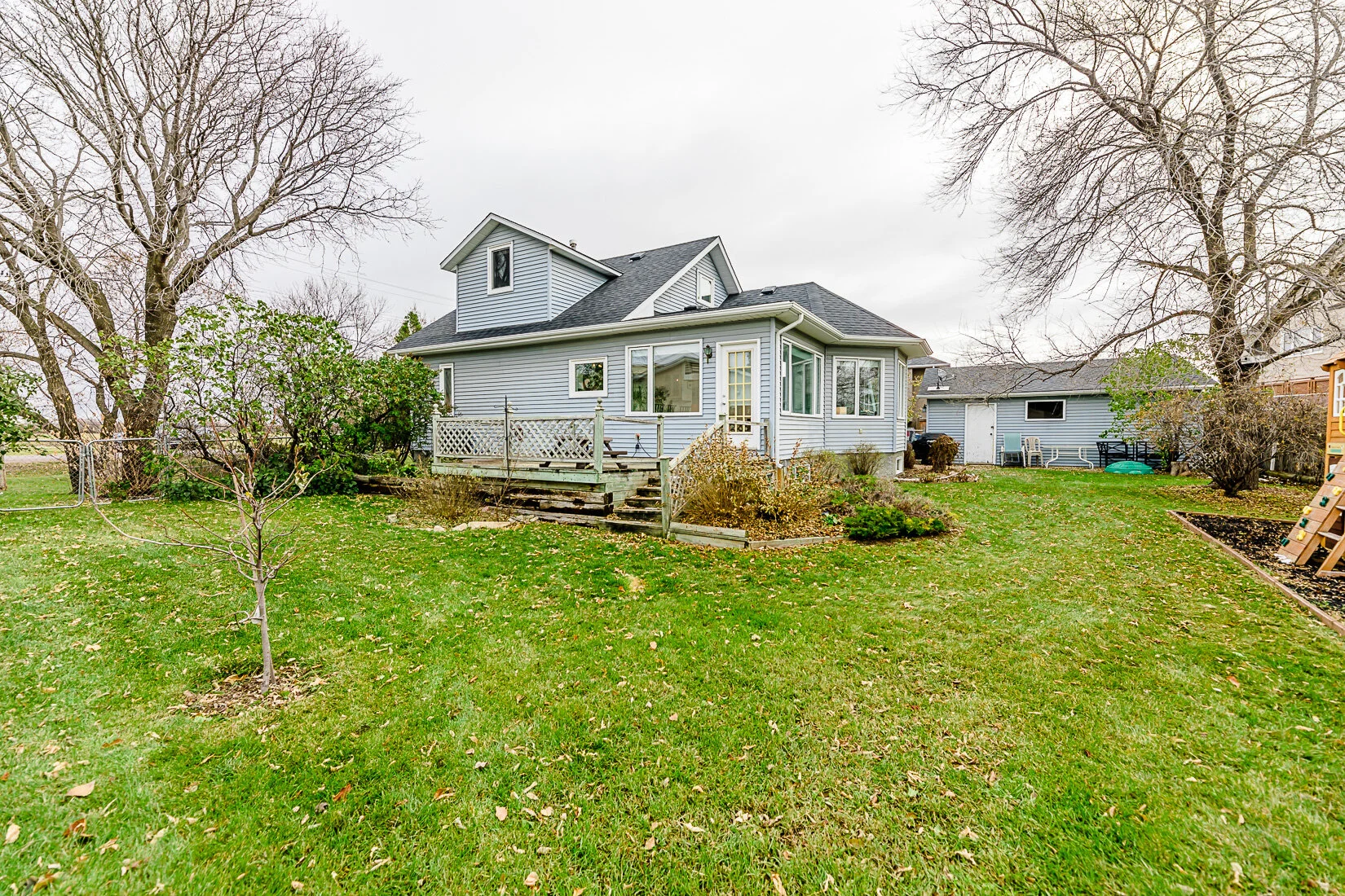 662 Knowles Ave (31).JPG