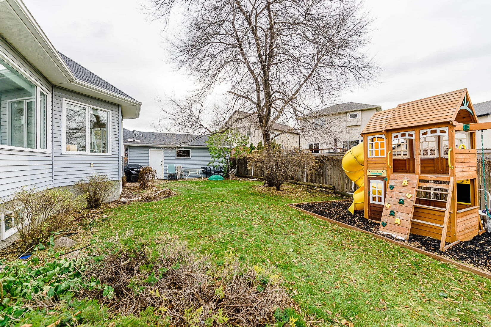662 Knowles Ave (34).JPG