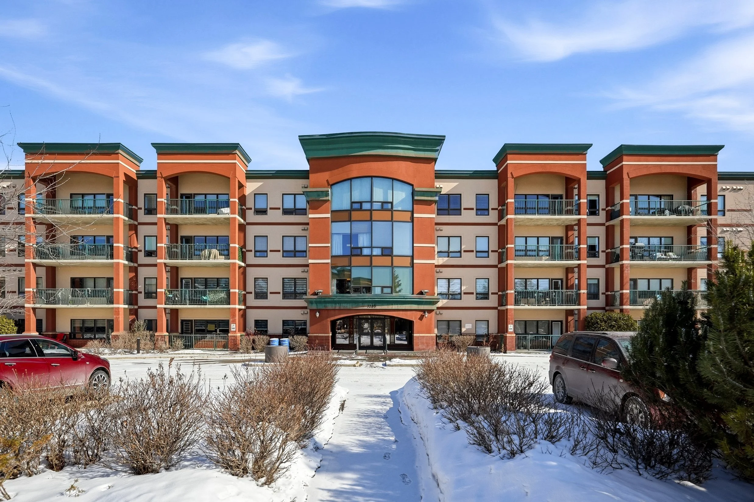 1208 - 1265 Leila Avenue