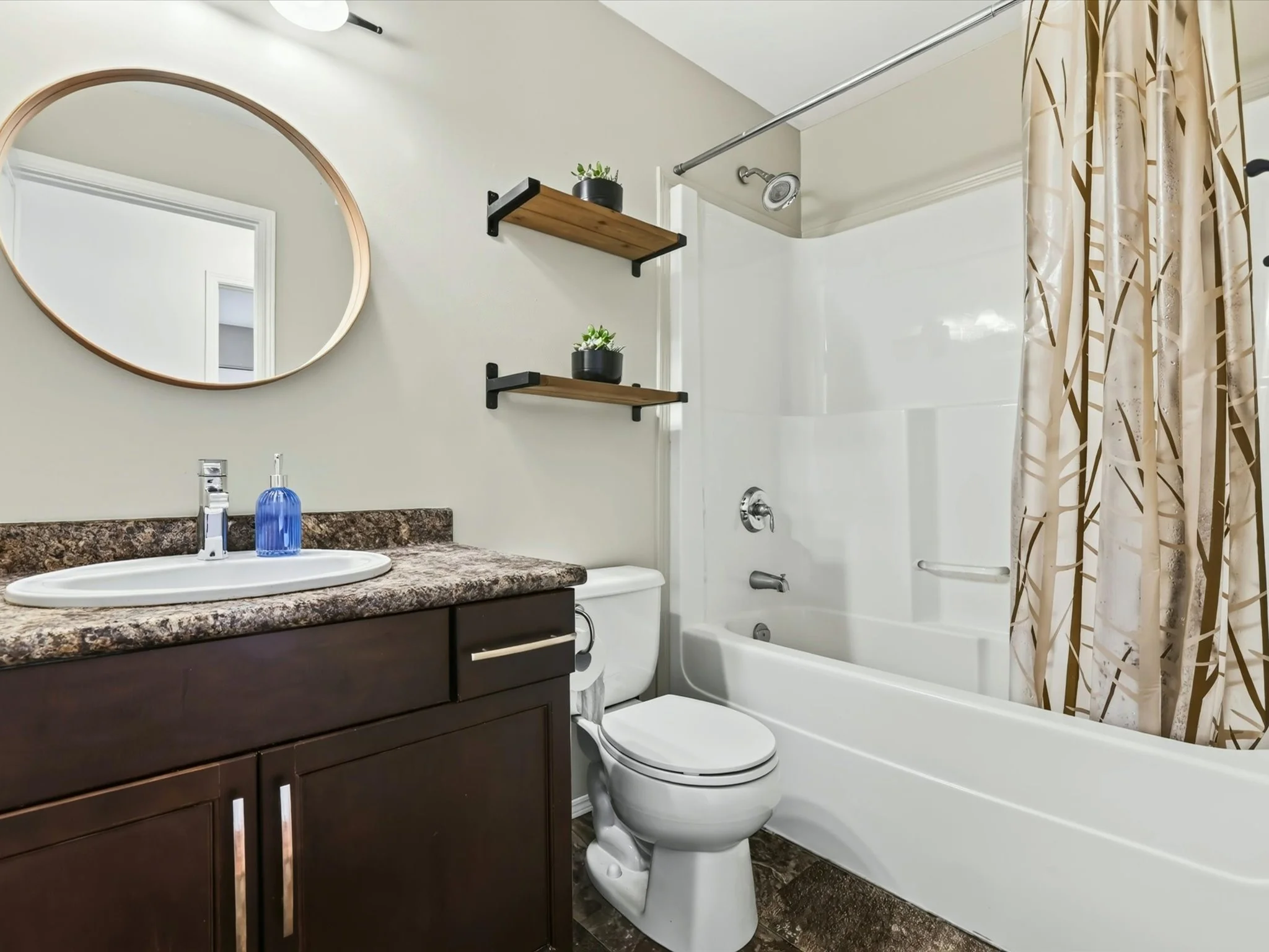 28-87 Bill Larkin Ln - 27.jpg