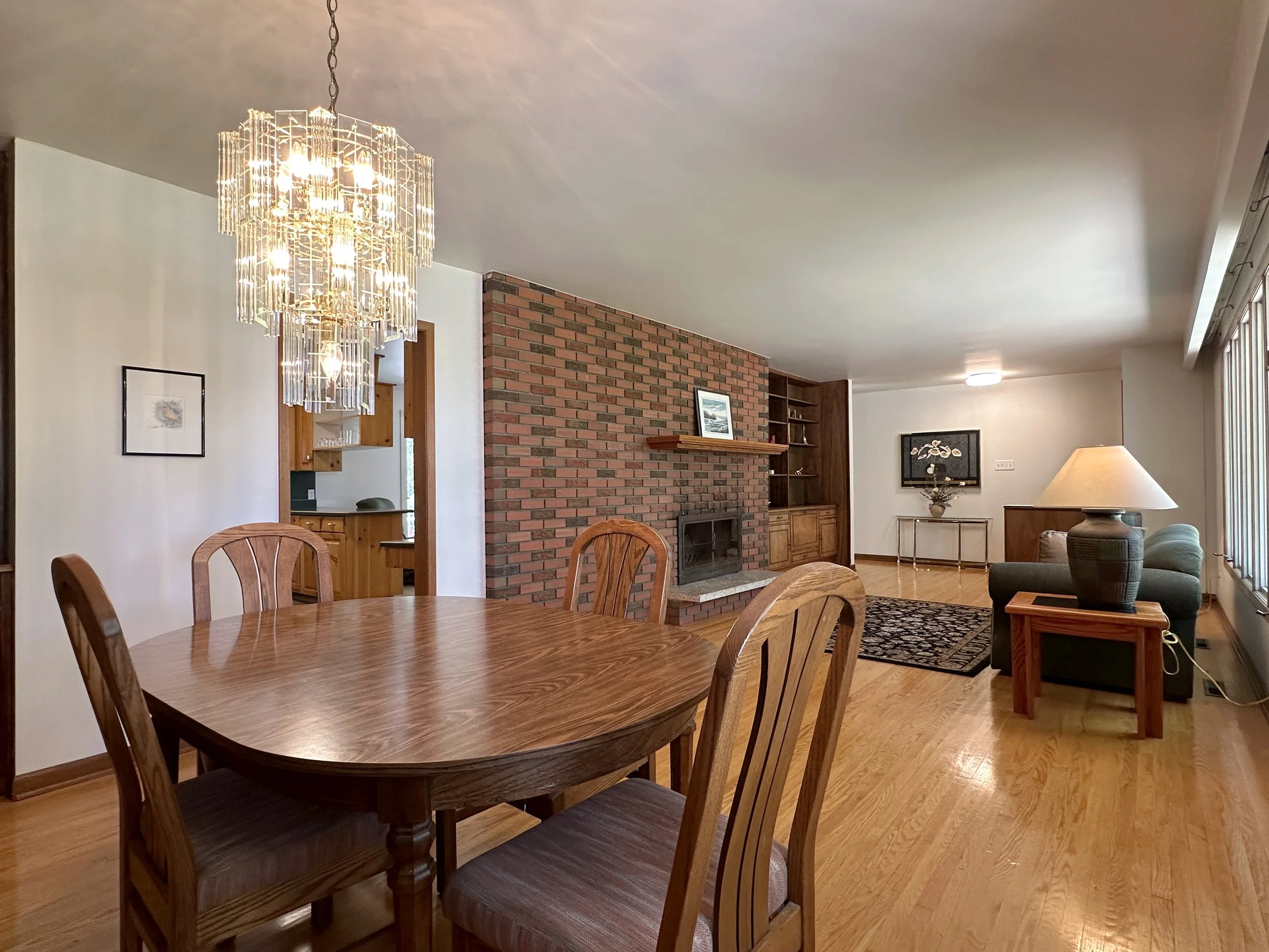 diningroom03.jpg