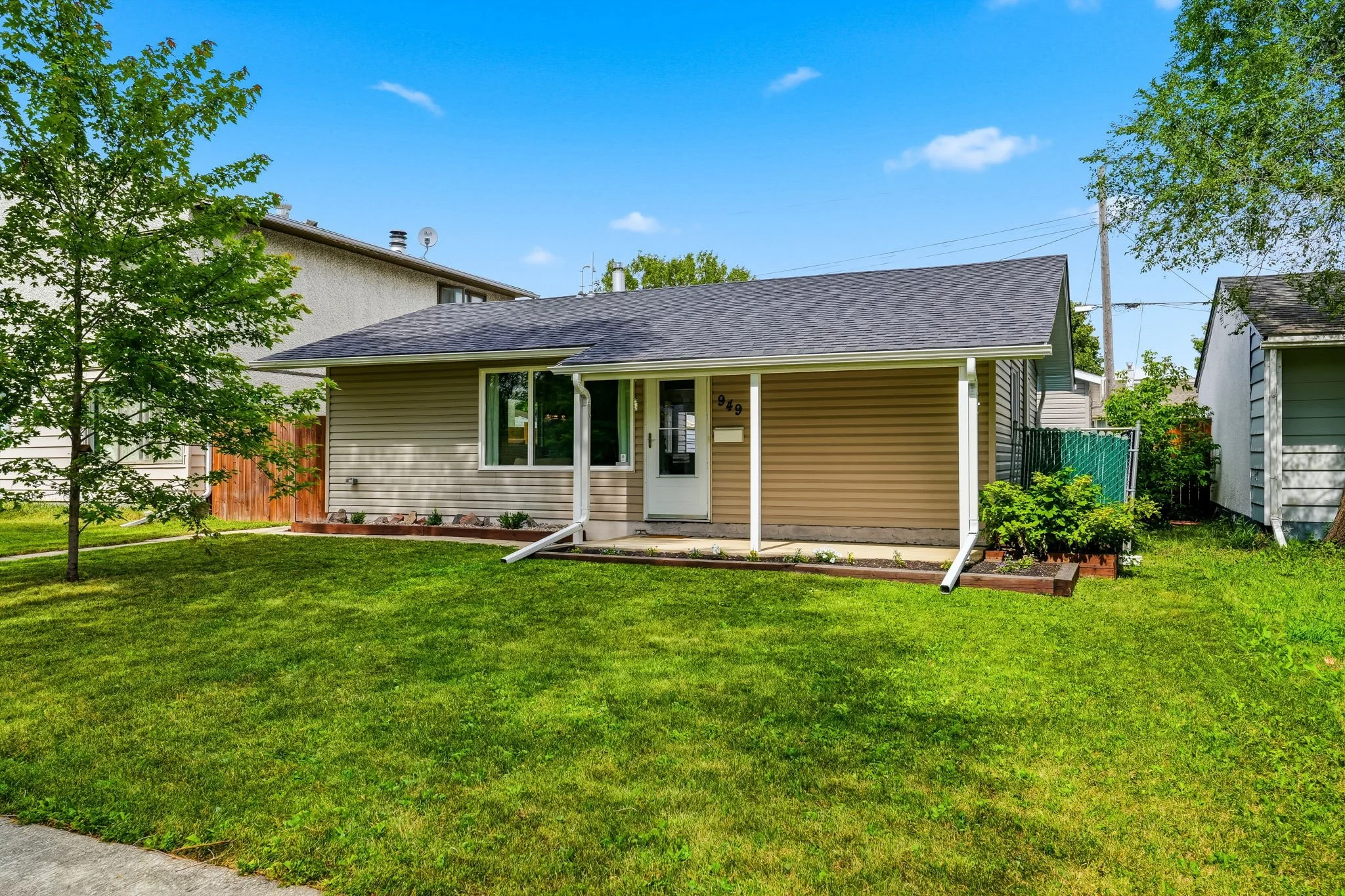 1-web-or-mls-A7406534.jpg