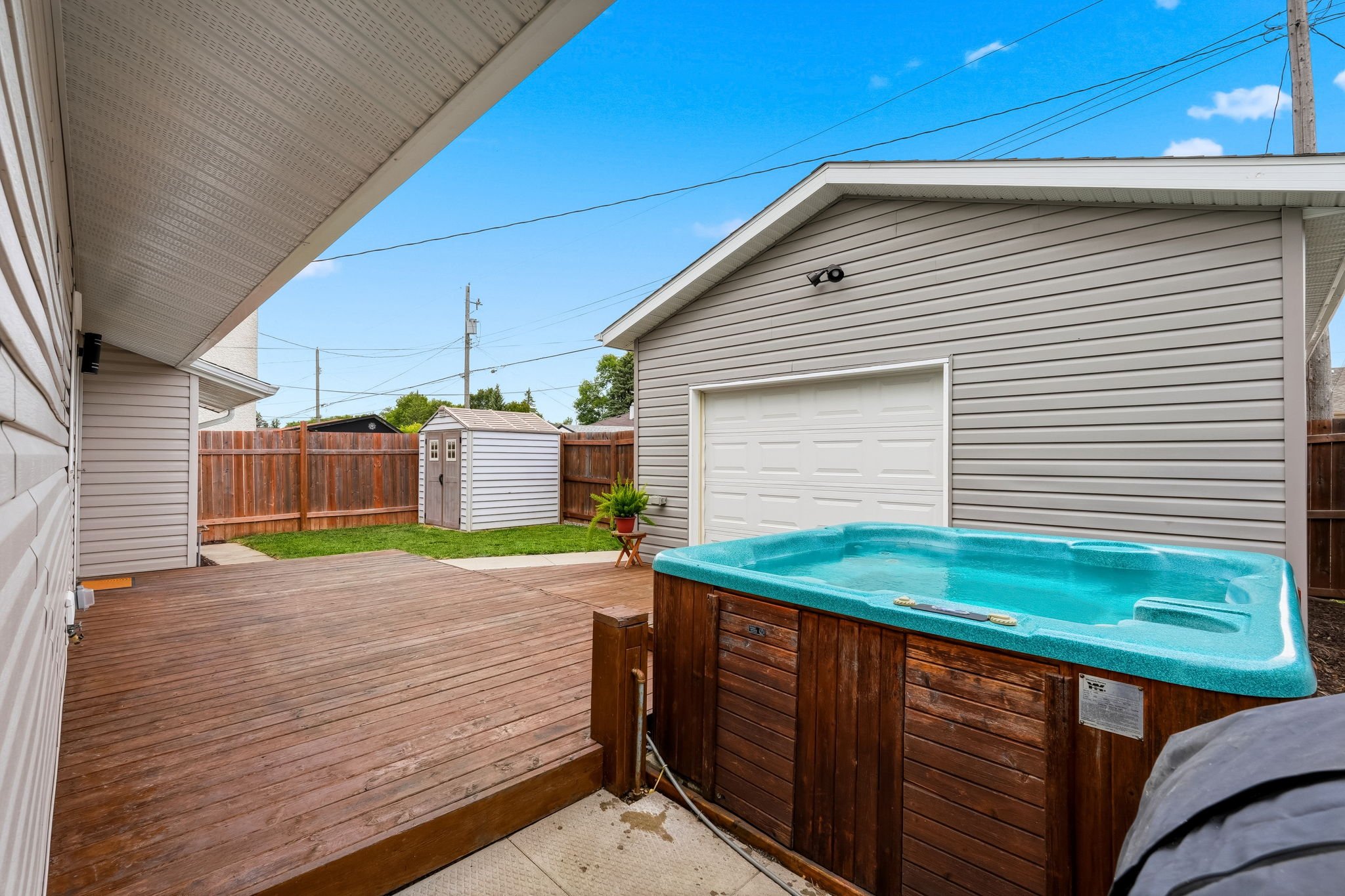 24-web-or-mls-A7406610.jpg