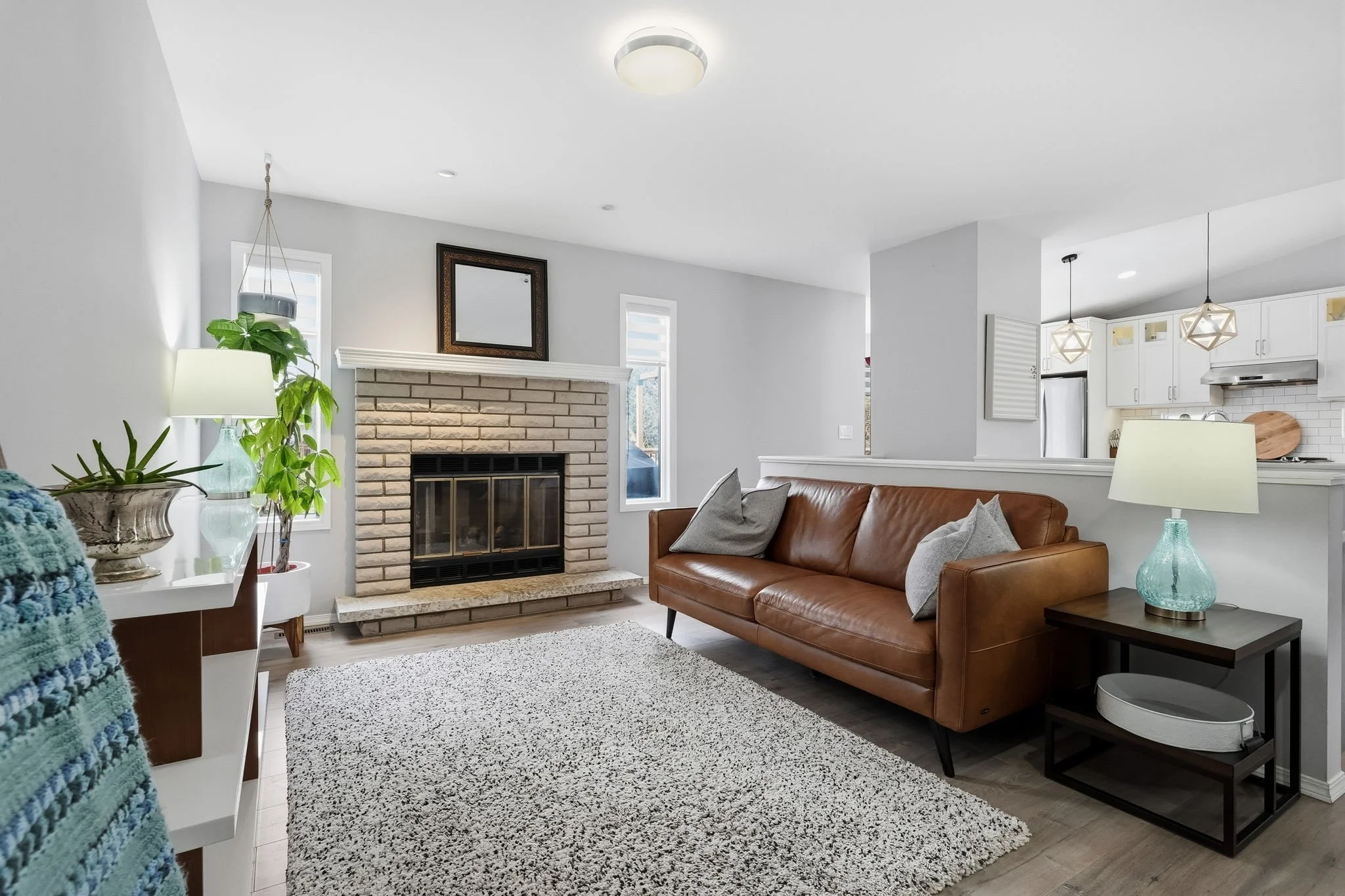 14-web-or-mls-A7406087.jpg