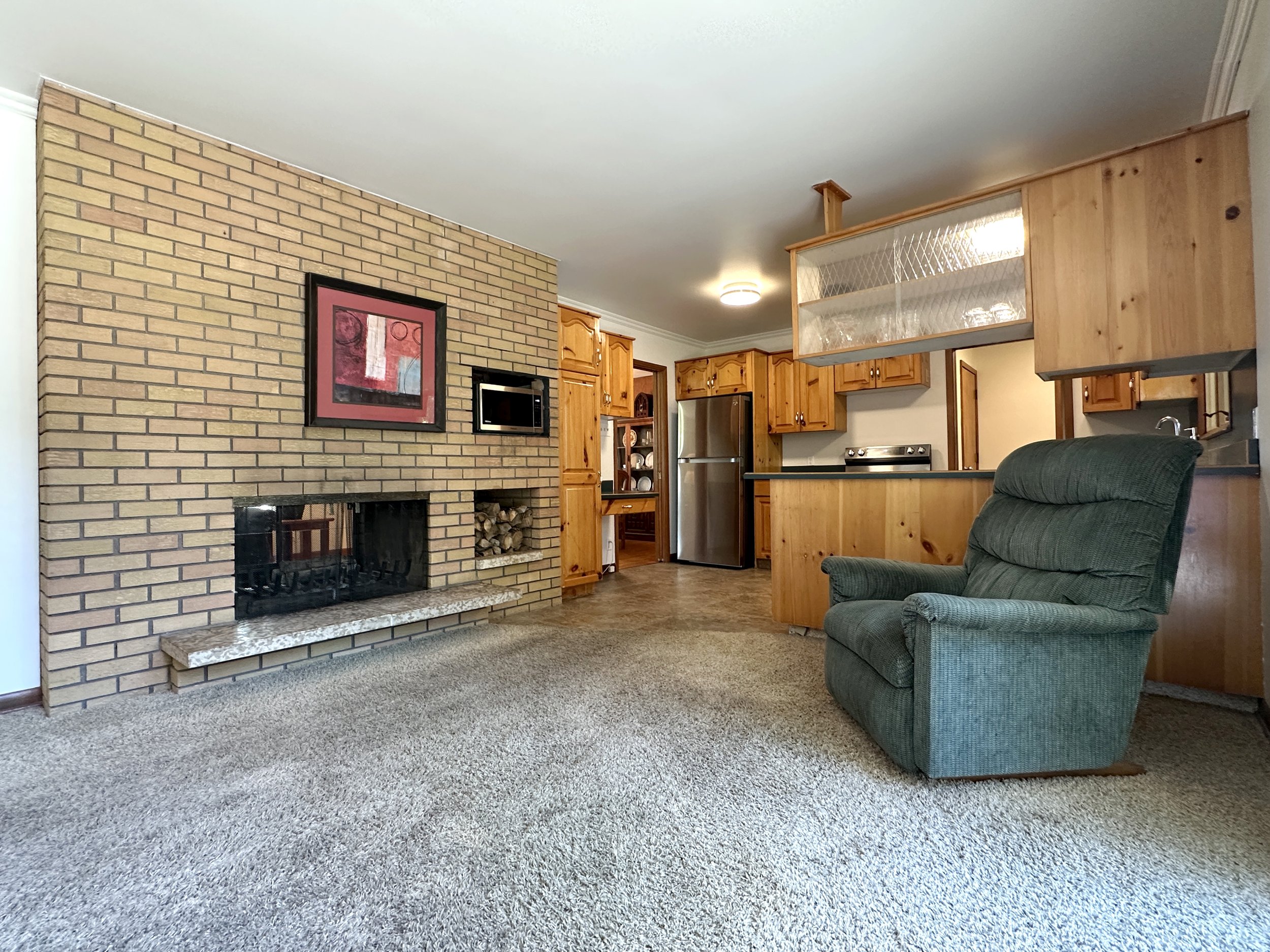 familyroom05.jpg