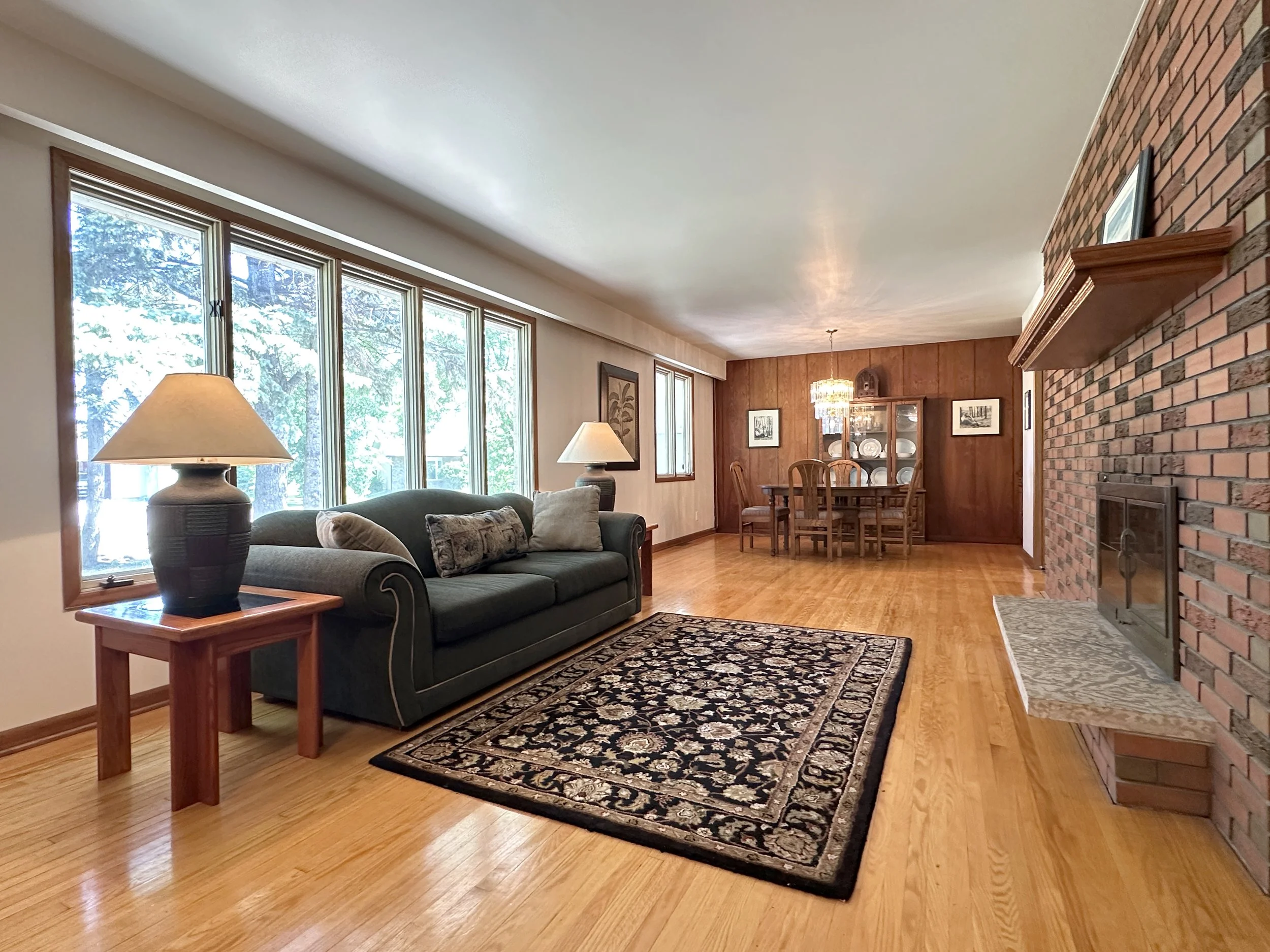 livingroom04.jpg