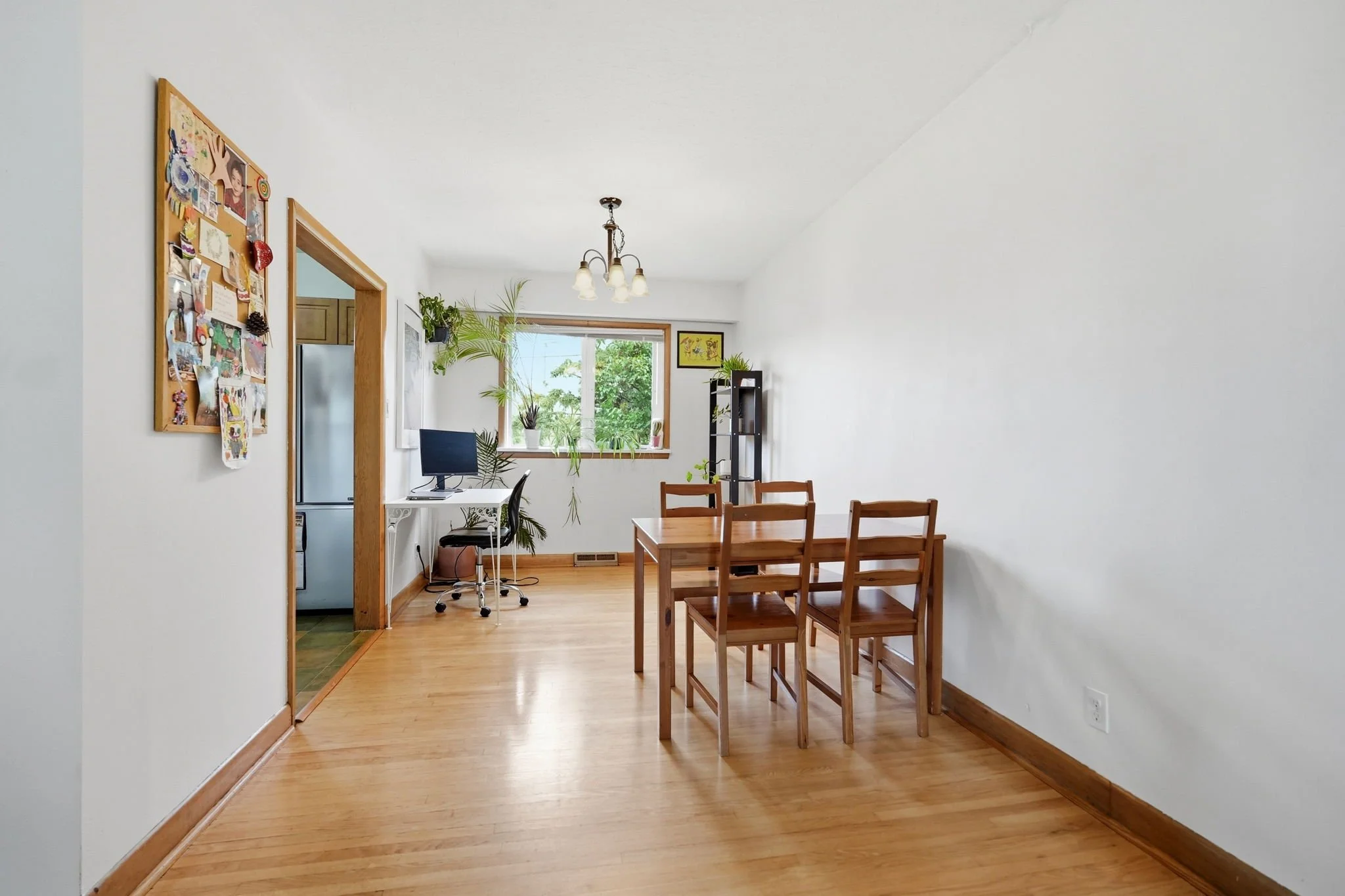 6-web-or-mls-1146_Clifton_Place_Winnipeg_004.jpg