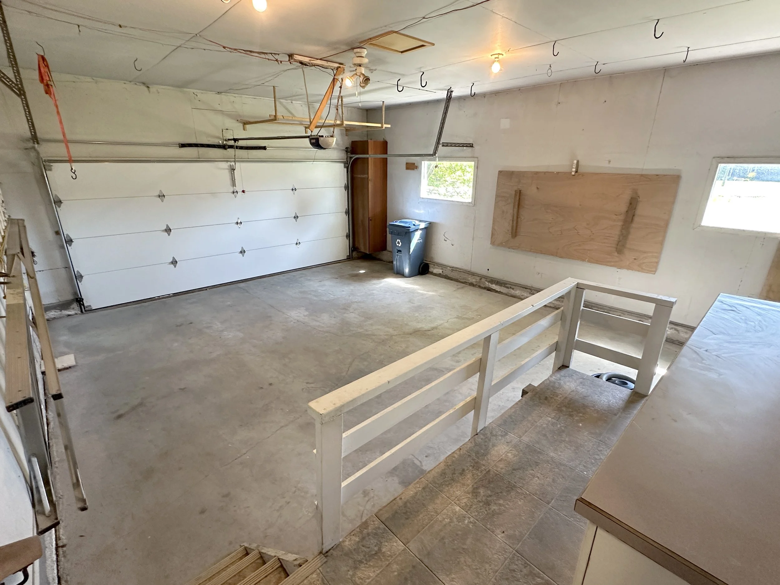 garage02.jpg