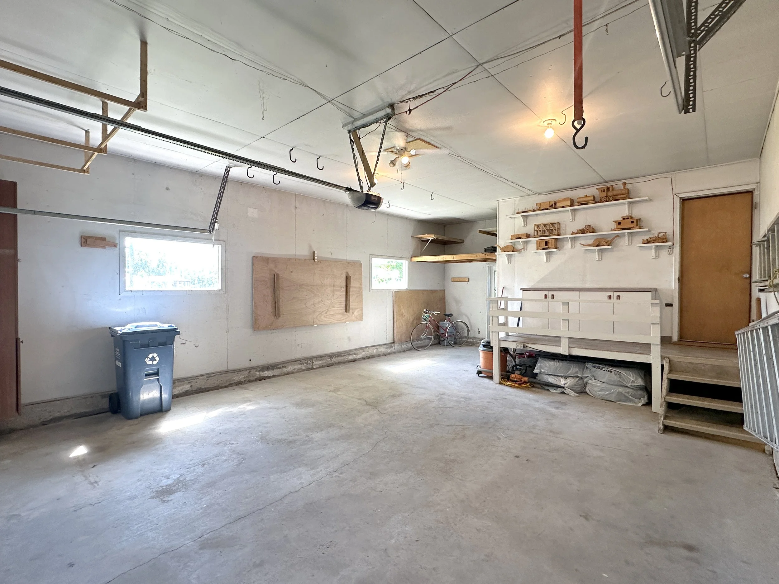 garage04.jpg