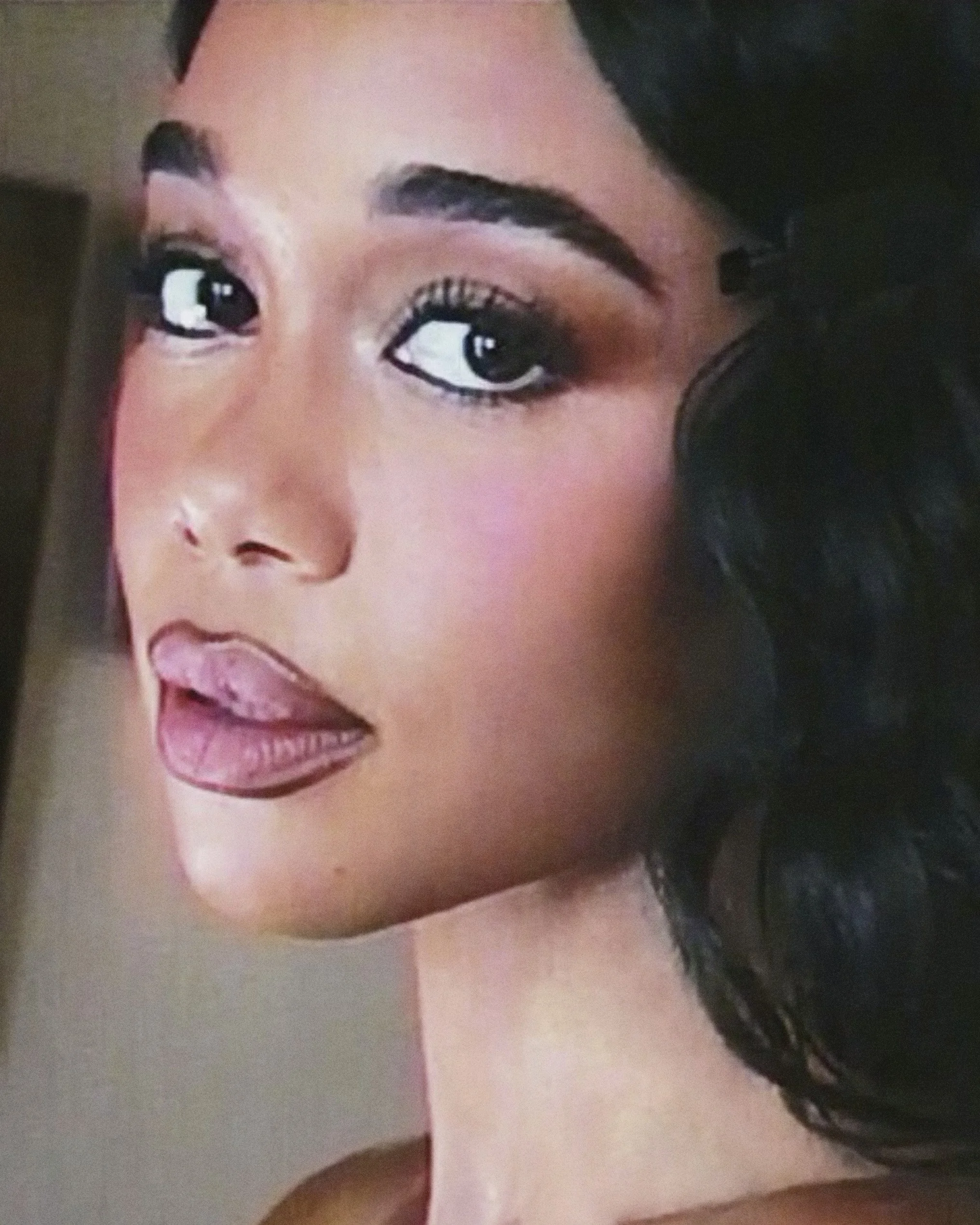  YSL BEAUTY x LAURA HARRIER