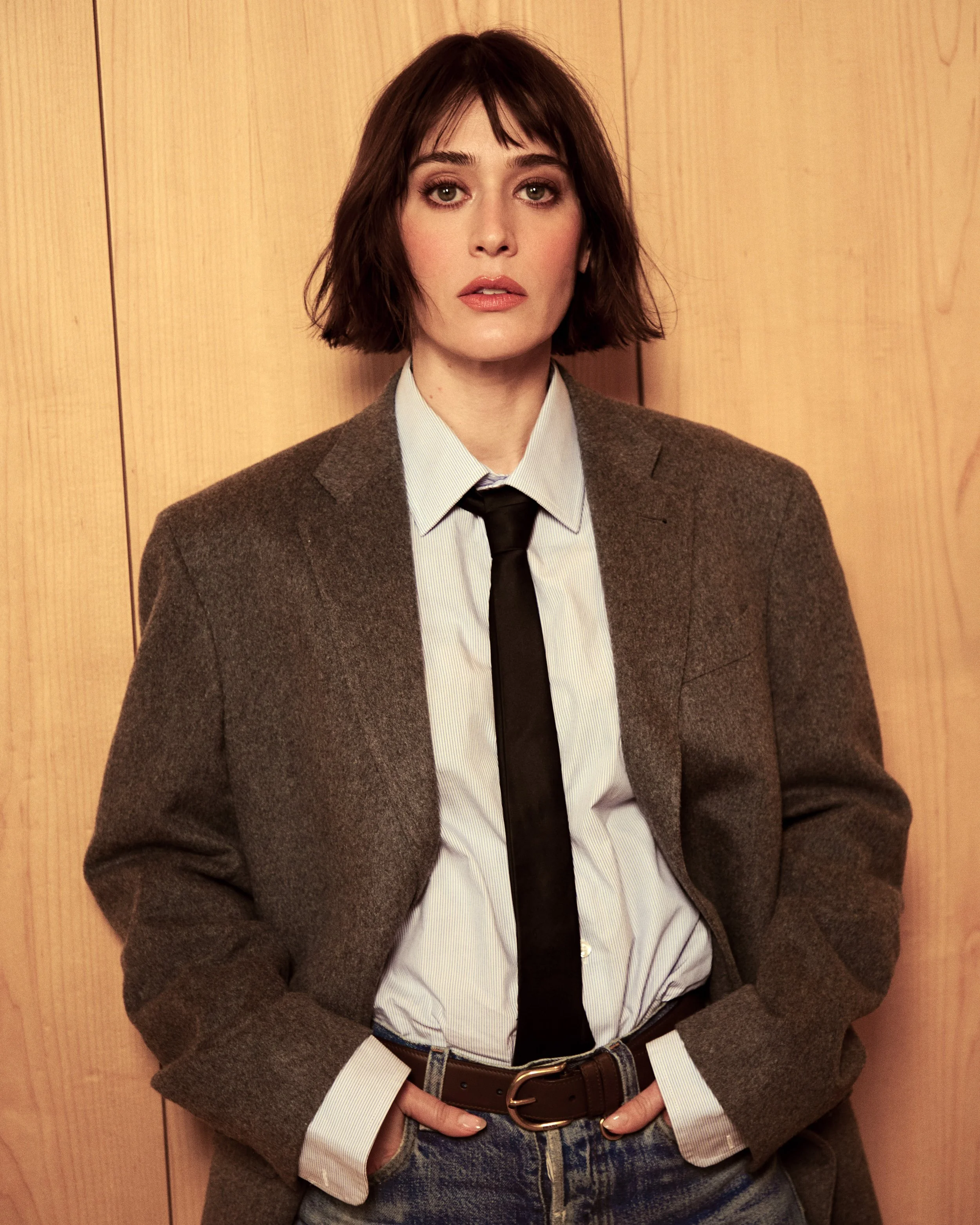 Lizzy Caplan for Numéro Netherlands