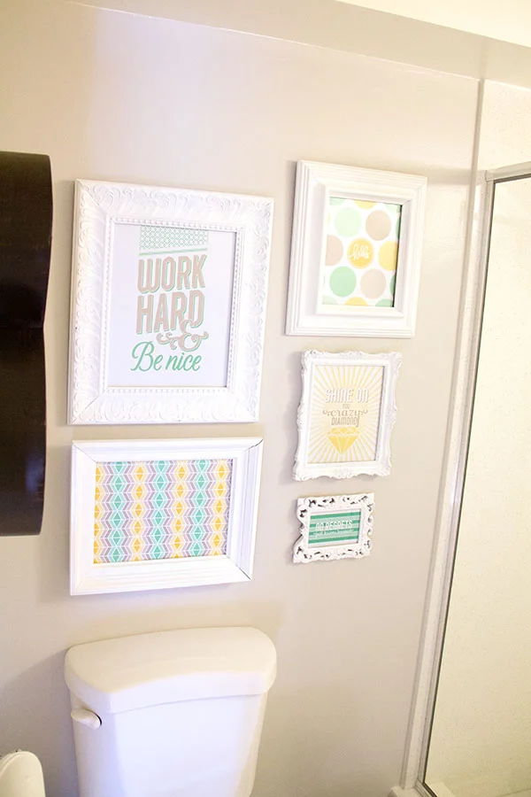 Bathroom prints2.jpg
