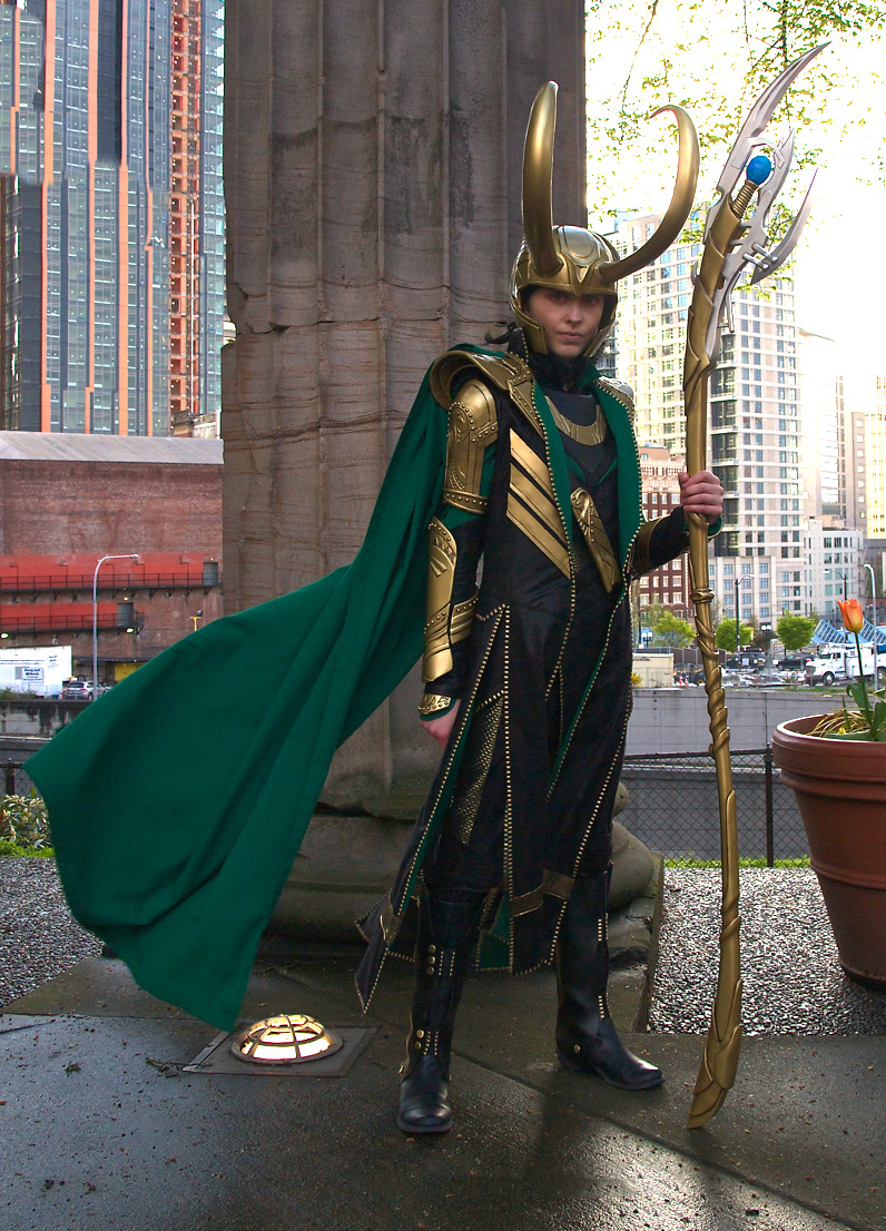 Fezhead11_coregeeknetLoki.jpg