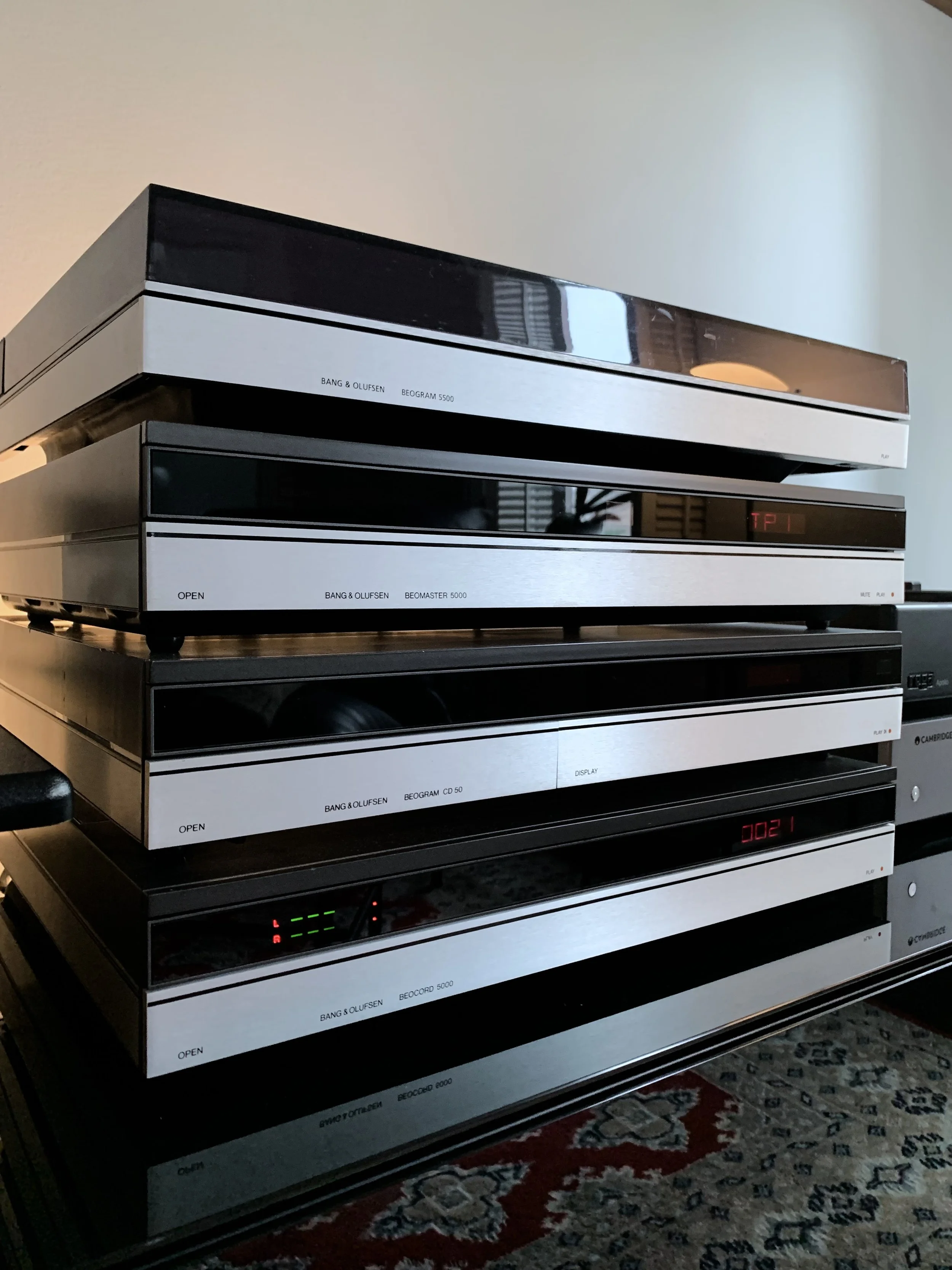 Stuck at home: Restoring a 1985 Bang and Olufsen 5000 system