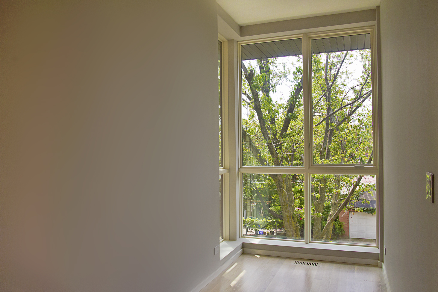 2442 West Ohio Chicago Interior Office TARIS Real Estate