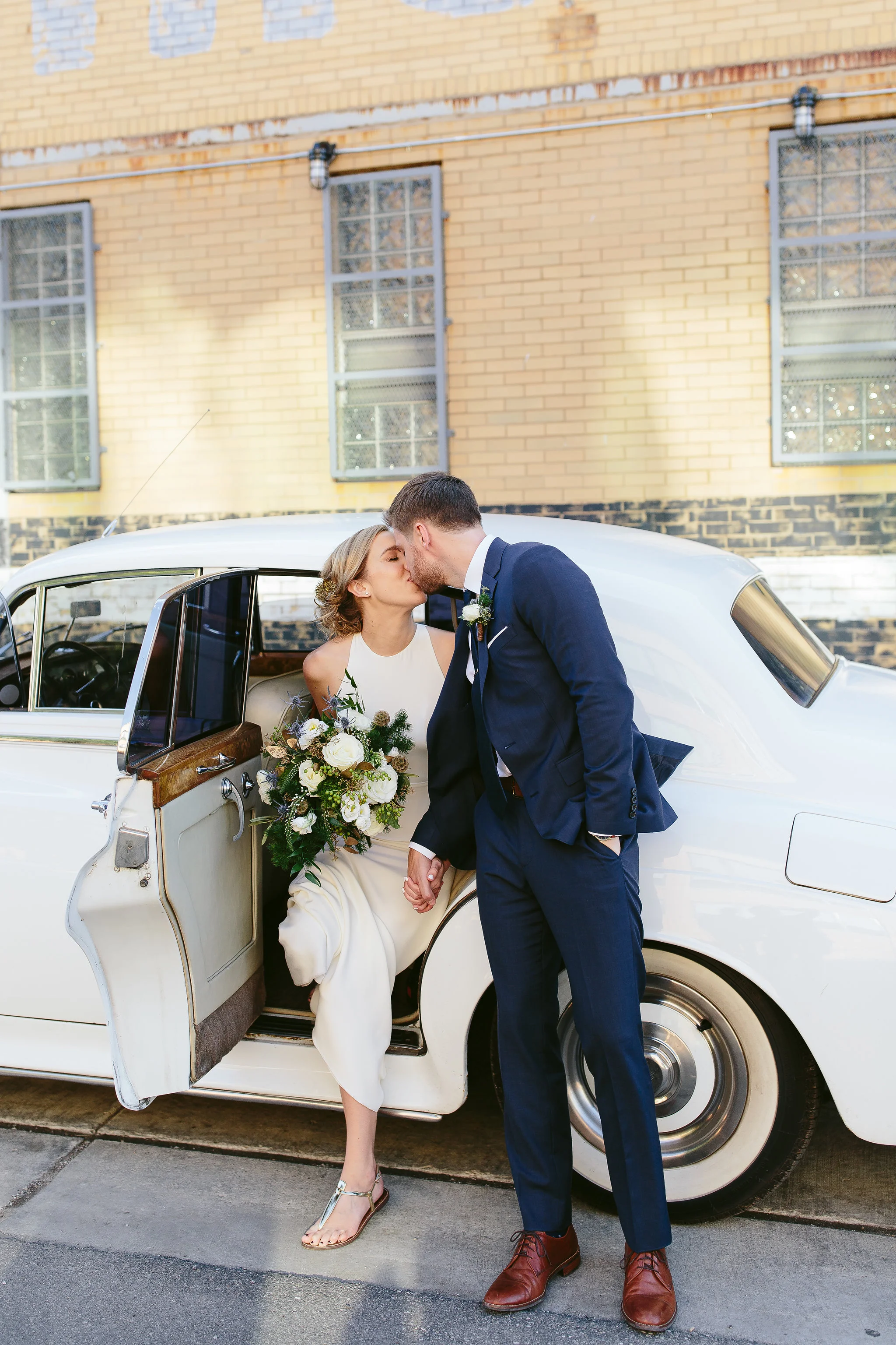 NicodemCreative-KliefothWedding-OvationChicago-585.jpg
