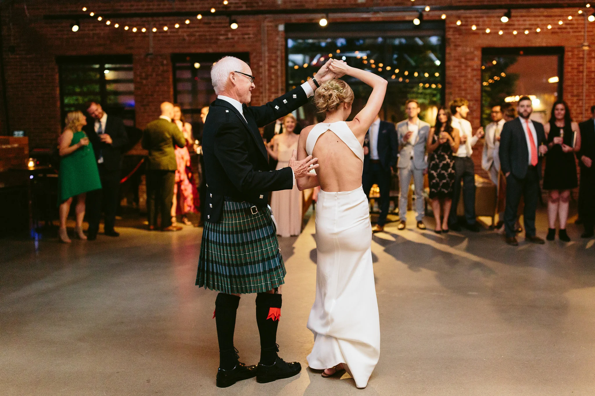 NicodemCreative-KliefothWedding-OvationChicago-837.jpg