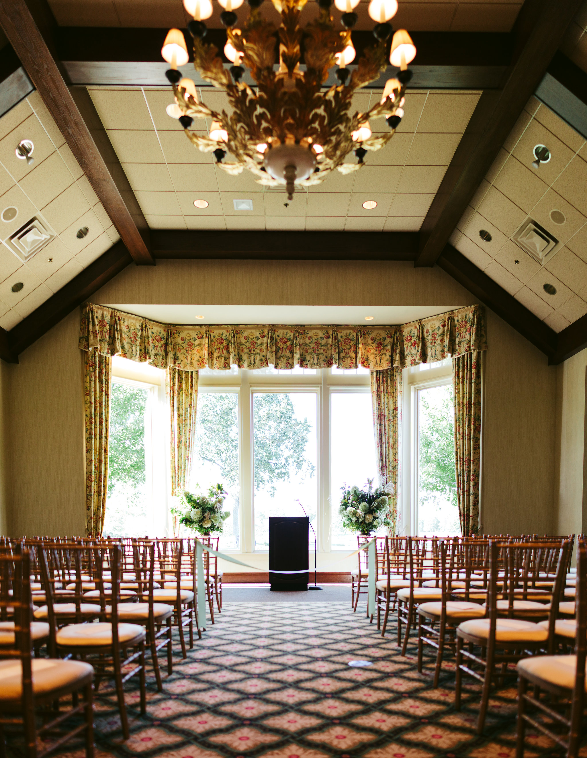 NicodemCreative-PresentWedding-SunsetRidge-309.jpg
