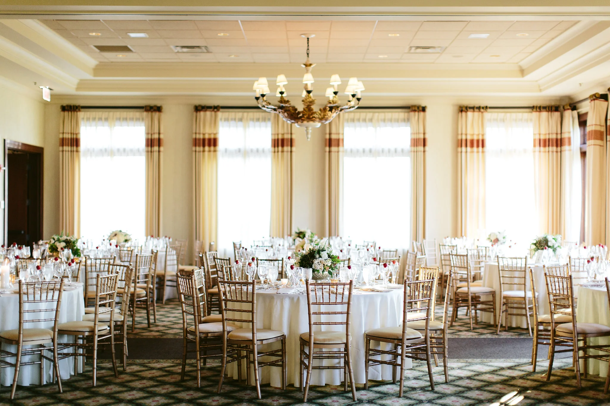 NicodemCreative-PresentWedding-SunsetRidge-583.jpg