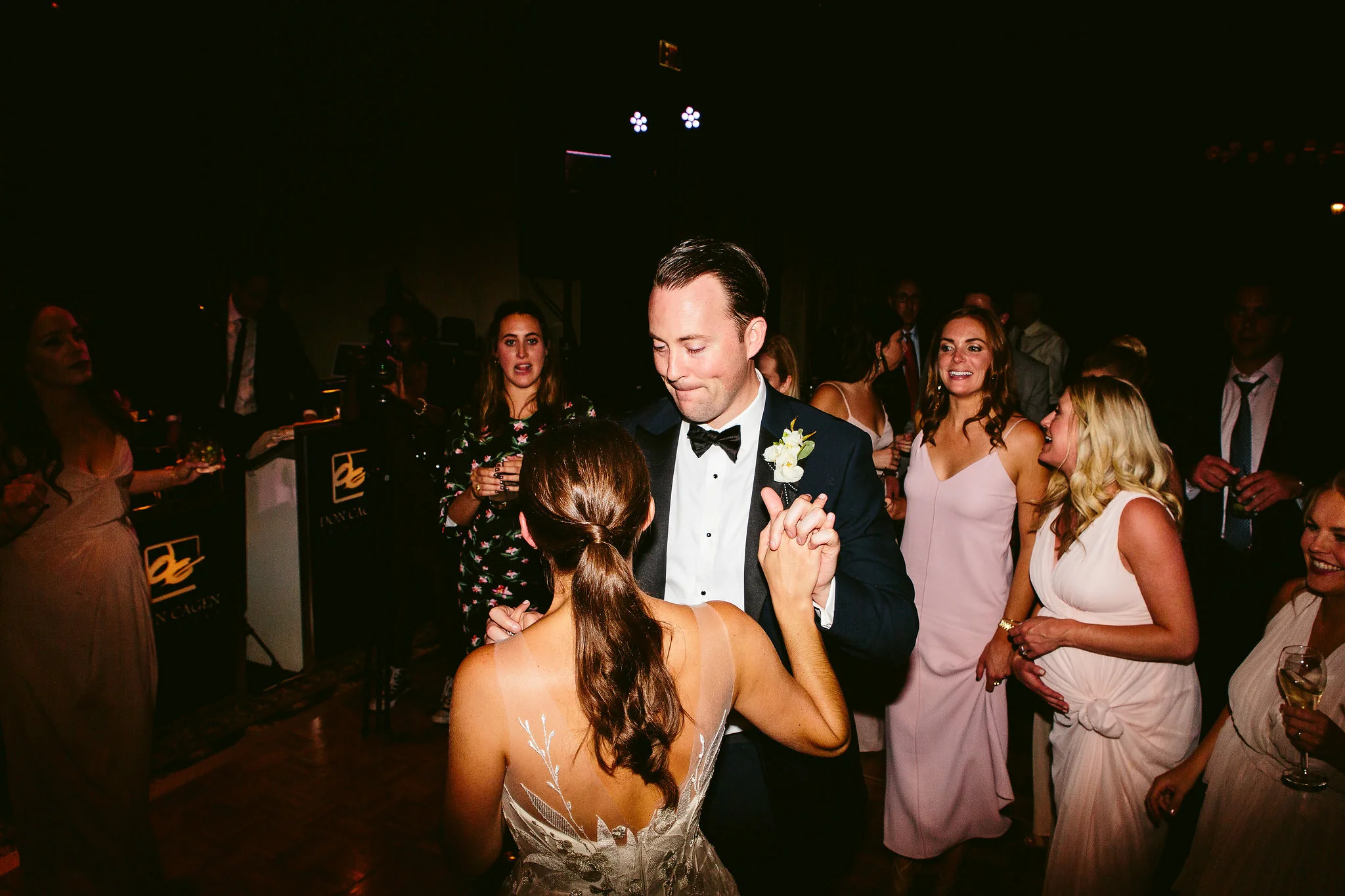 NicodemCreative-PresentWedding-SunsetRidge-873.jpg
