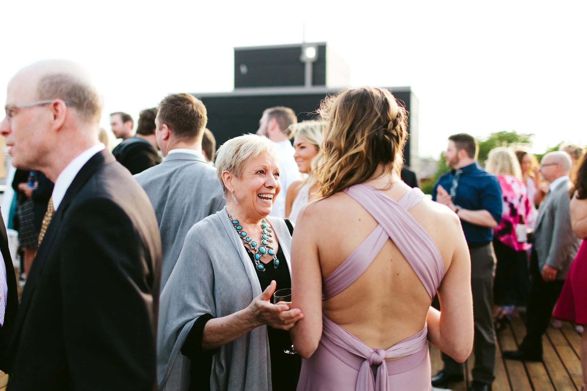 Nicodem-Creative-Wedding-Photography-Sean-Rebby-Ignite-Glass-Studios-Chicago-Inspiration-Style-Matters-Life-In-Bloom-Premier-Trolley