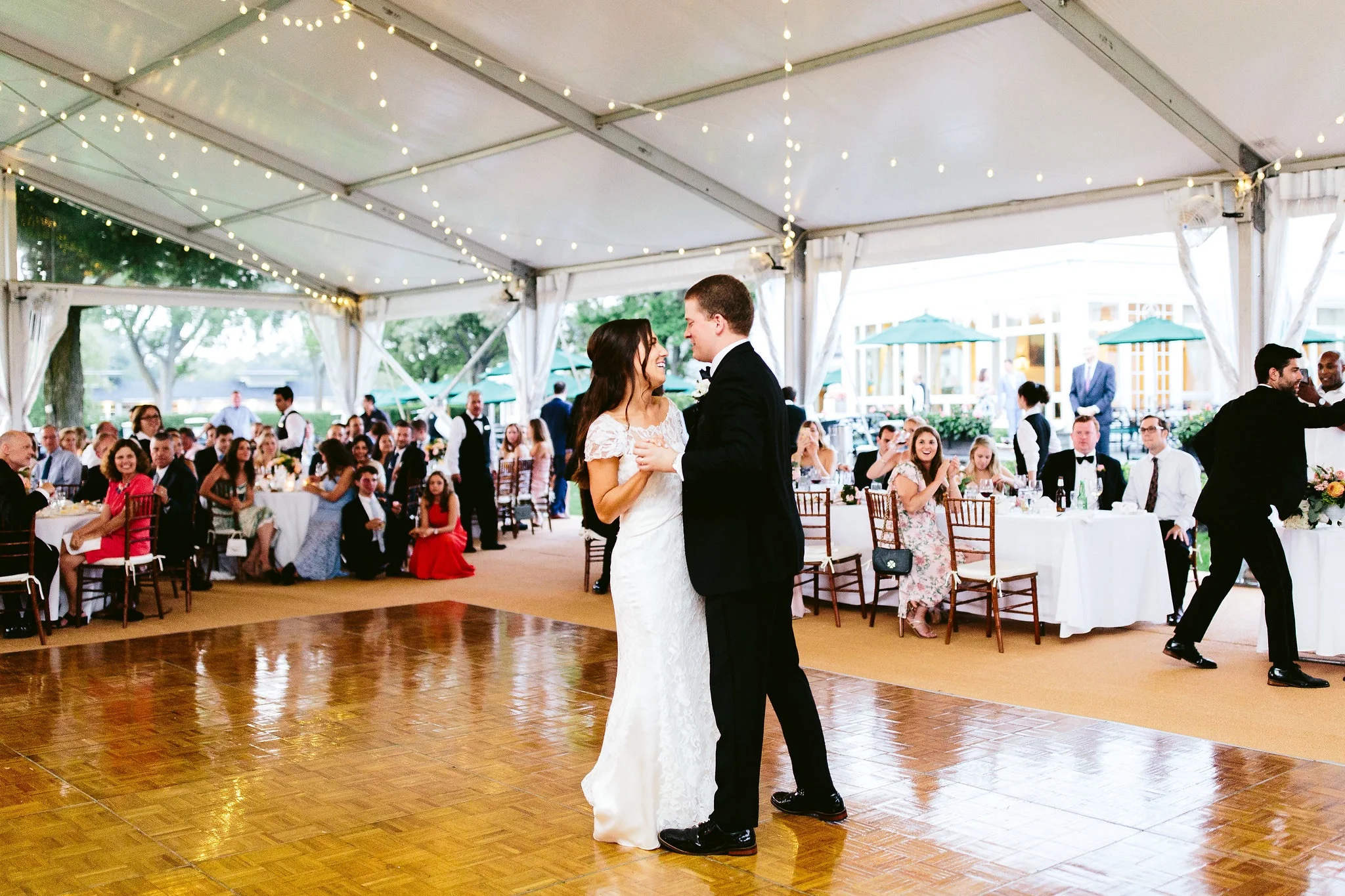 Nicodem-Creative-Chicago-Wedding-Photography-Emily-James-Indian-Hill-Country-Club-Winnetka-Arlen-Music-Simply-Flowers-Ultimate-Bride