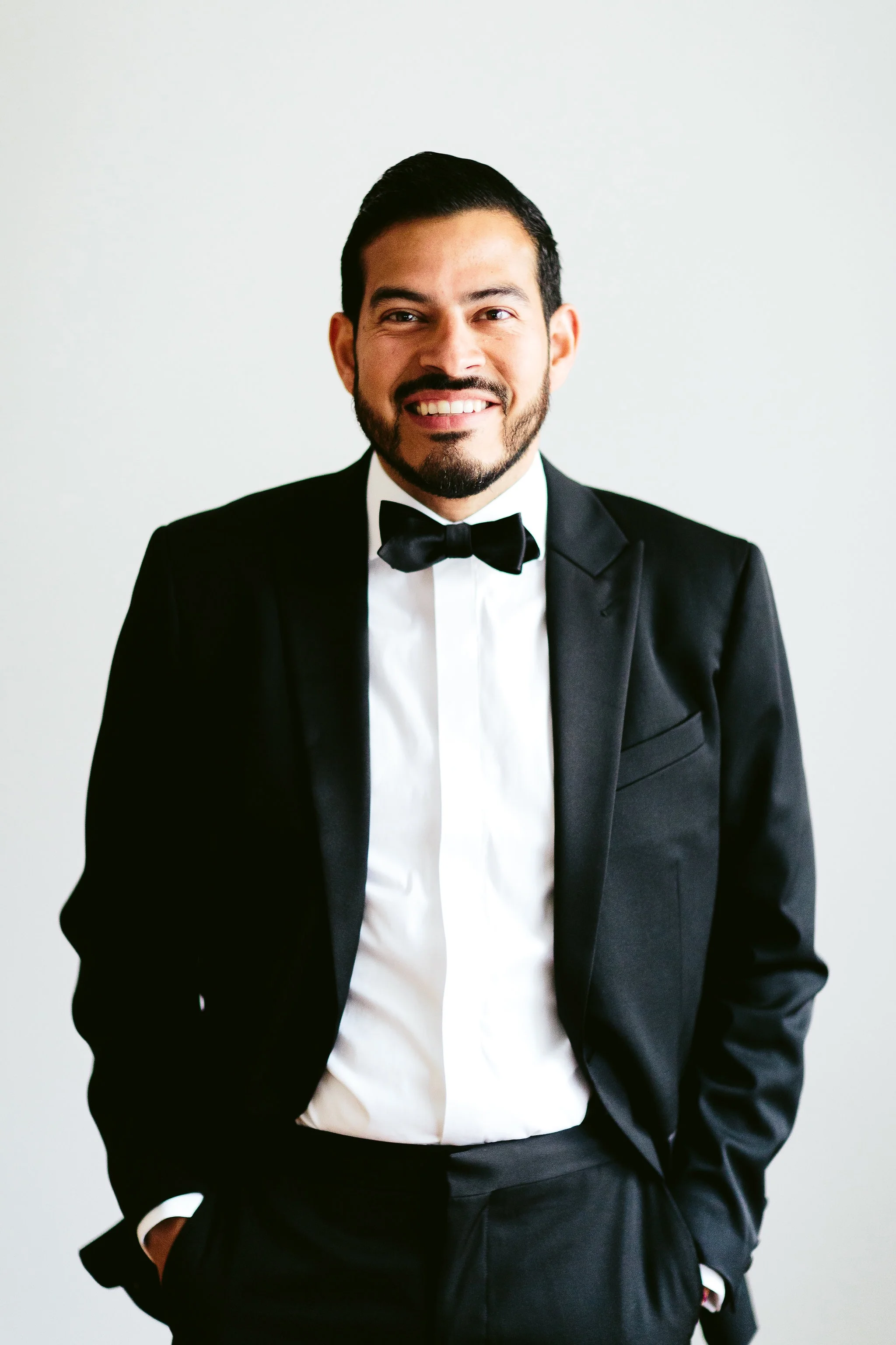 Nicodem-Creative-Wedding-Photography-Chicago-Robin-Julio-New-Leaf-DJ-Sultan-The-Hive-On-Hubbard-BHLDN-Sweet-Mandy-Bs-Cupcakes