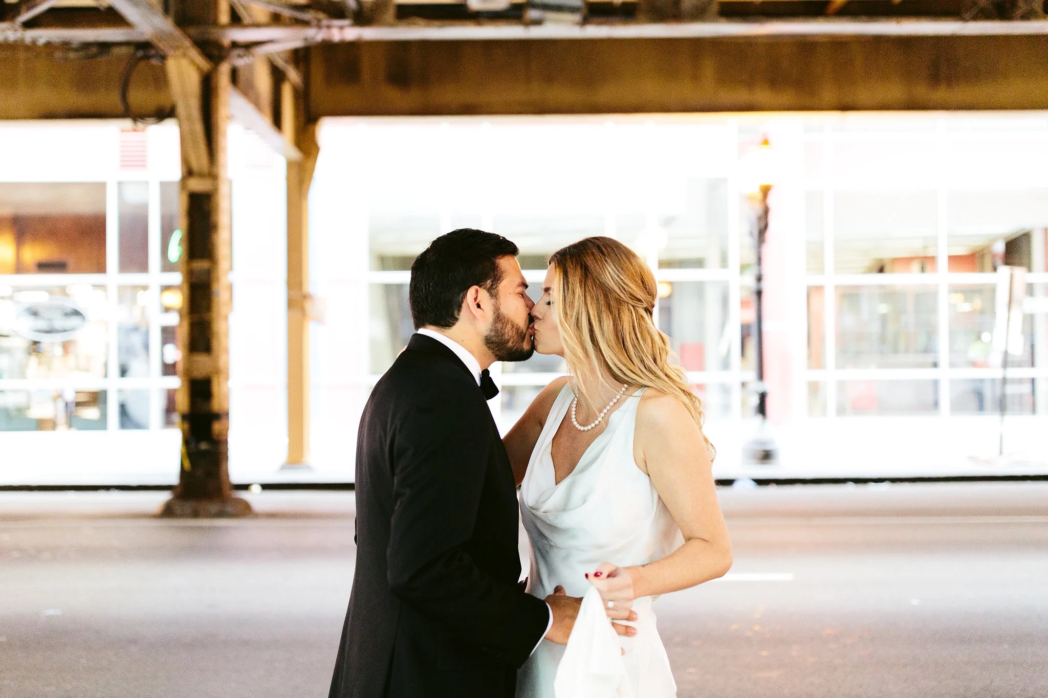 Nicodem-Creative-Wedding-Photography-Chicago-Robin-Julio-New-Leaf-DJ-Sultan-The-Hive-On-Hubbard-BHLDN-Sweet-Mandy-Bs-Cupcakes