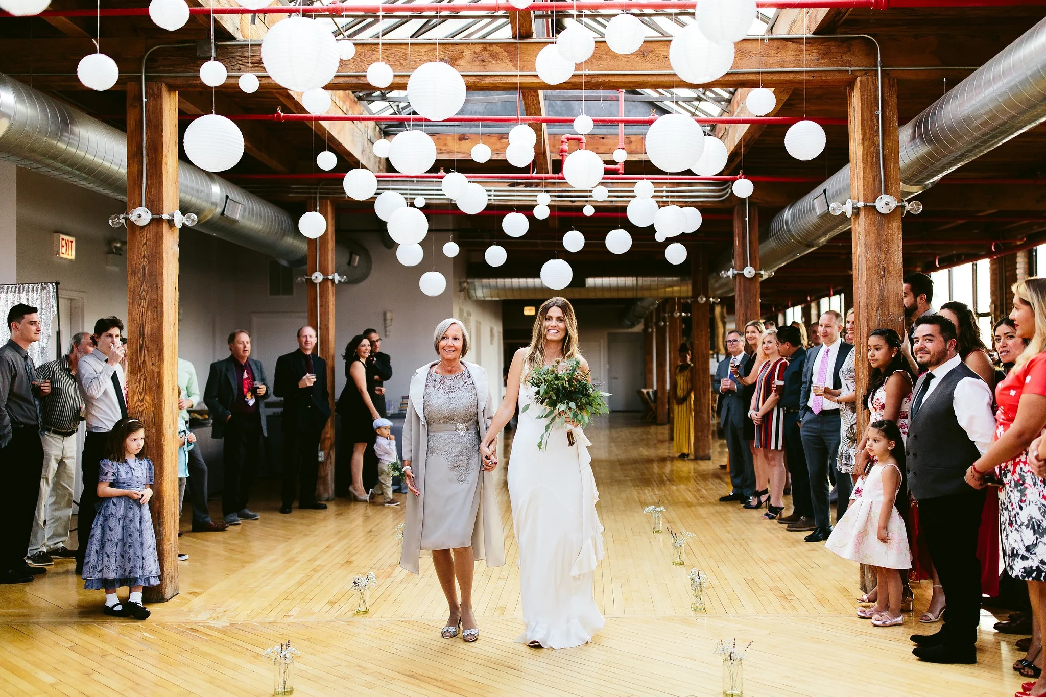 Nicodem-Creative-Wedding-Photography-Chicago-Robin-Julio-New-Leaf-DJ-Sultan-The-Hive-On-Hubbard-BHLDN-Sweet-Mandy-Bs-Cupcakes