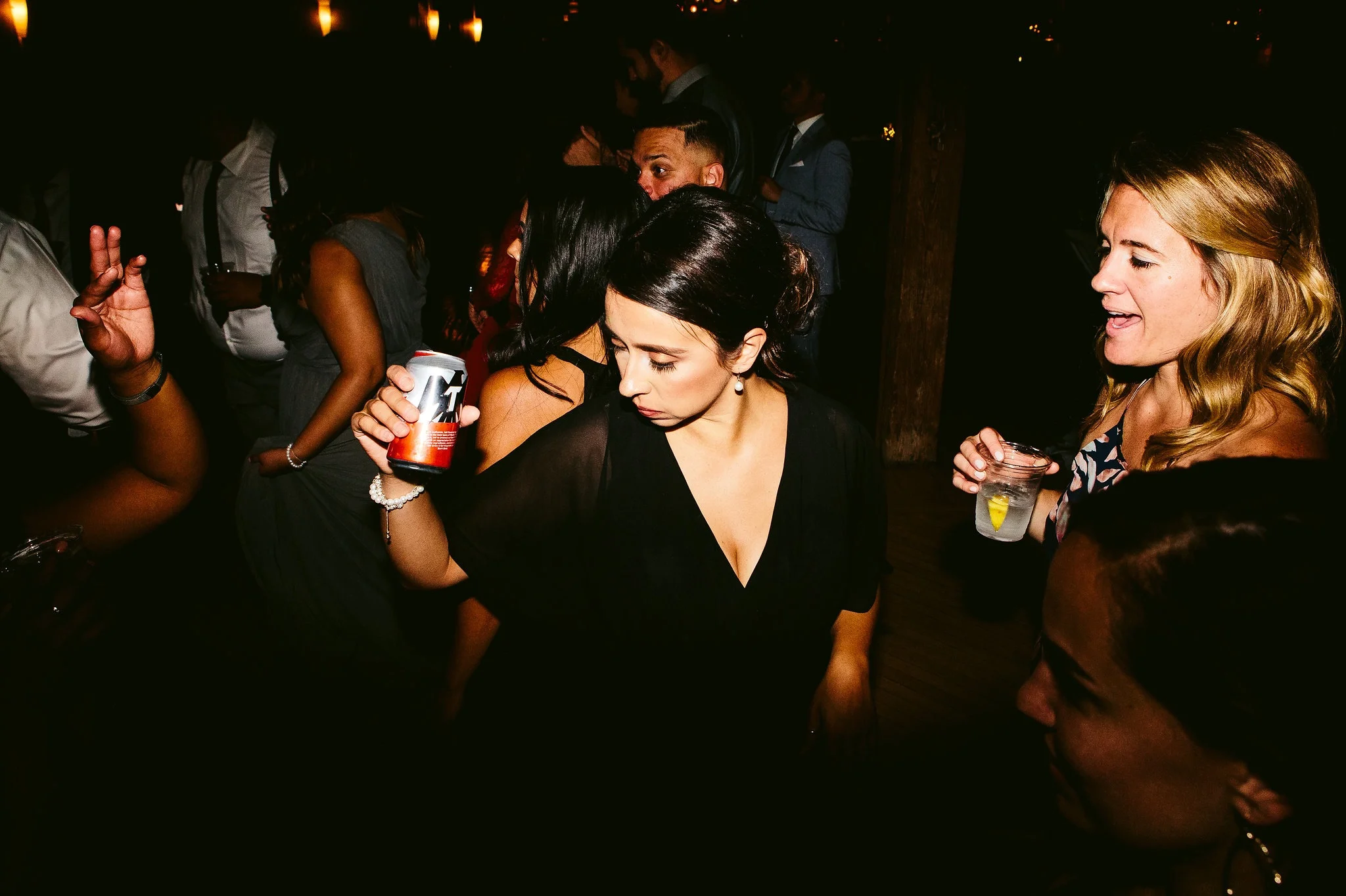 Nicodem-Creative-Wedding-Photography-Chicago-Robin-Julio-New-Leaf-DJ-Sultan-The-Hive-On-Hubbard-BHLDN-Sweet-Mandy-Bs-Cupcakes