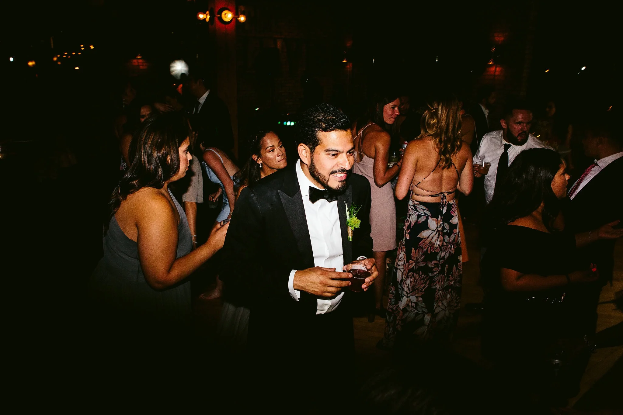 Nicodem-Creative-Wedding-Photography-Chicago-Robin-Julio-New-Leaf-DJ-Sultan-The-Hive-On-Hubbard-BHLDN-Sweet-Mandy-Bs-Cupcakes