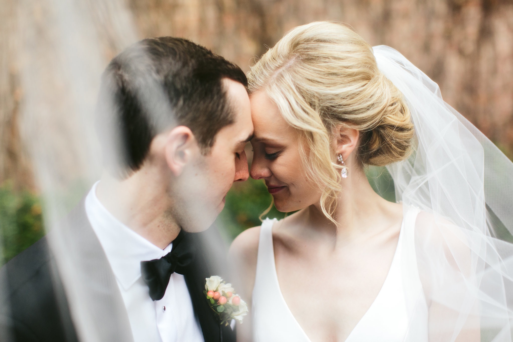 Nicodem-Creative-Wedding-Photography-Chicago-The-Ivy-Room-BHLDN-Suit-Supply-Jenny-Yoo-Steves-Flower-Market-Simply-Elegant-Group