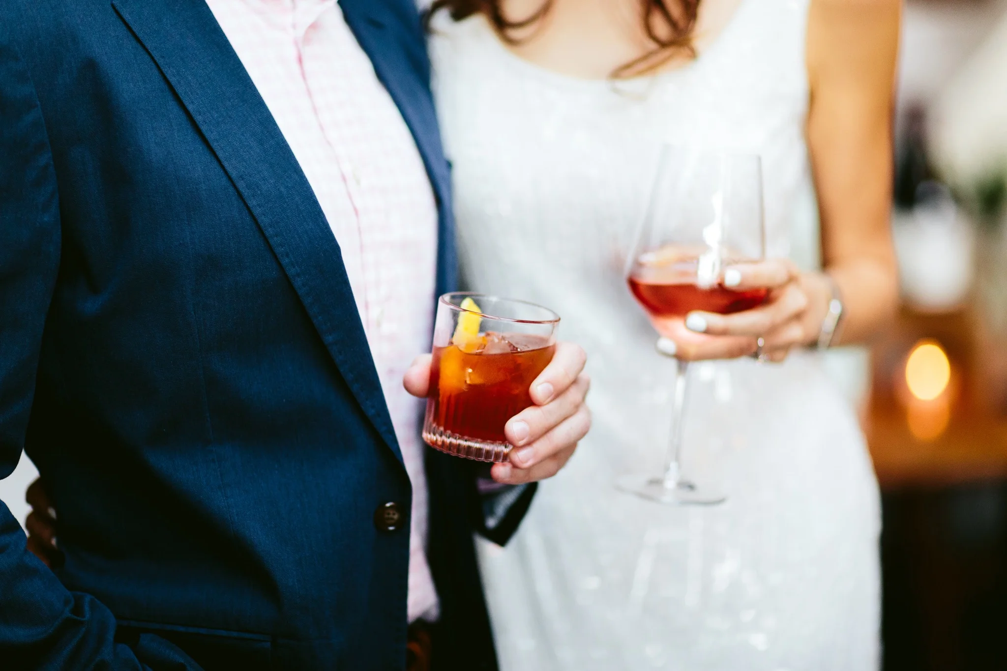 nicodem-creative-chicago-wedding-photographer-fun-classic-modern-inspiration-chicago-athletic-association-cindy's-rooftop-rehearsal dinner-jillian-eric