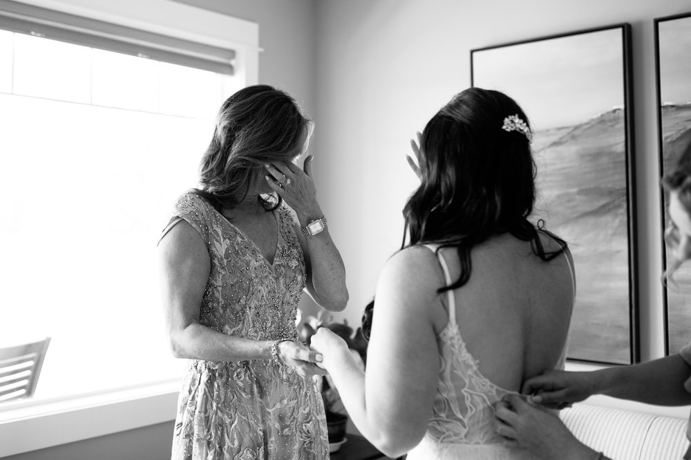 NicodemCreative-Emma+GarretWedding-Bend,OR-140.jpg