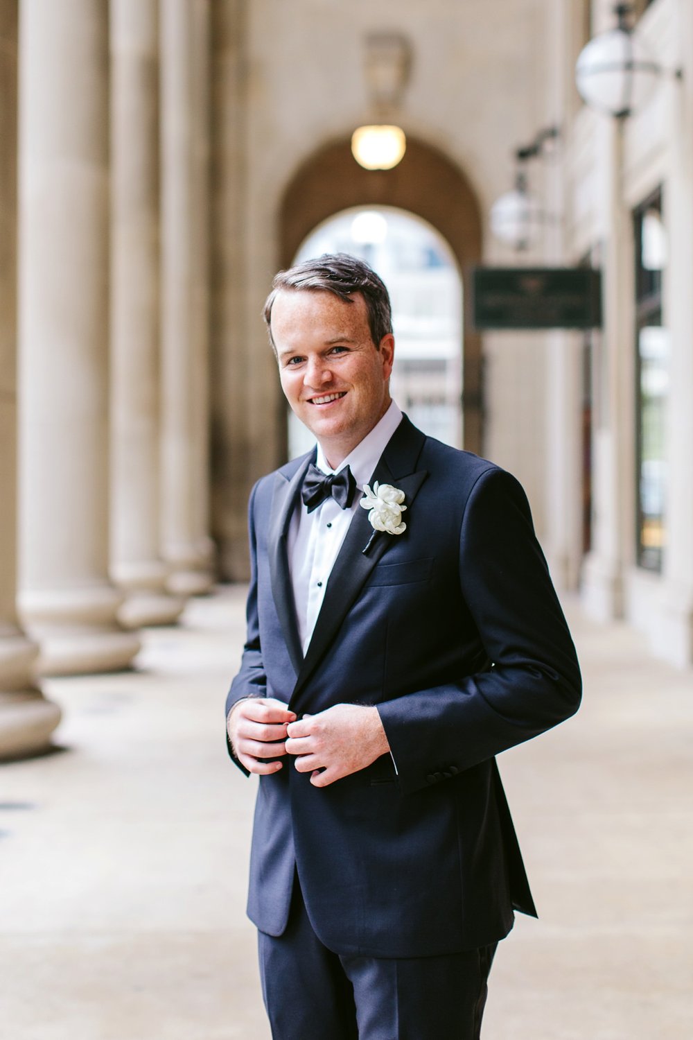 chicago groom portrait of