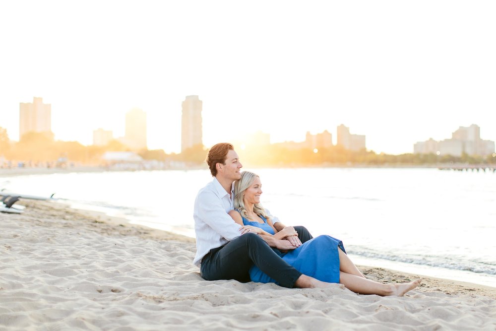 summer chicago engagement session