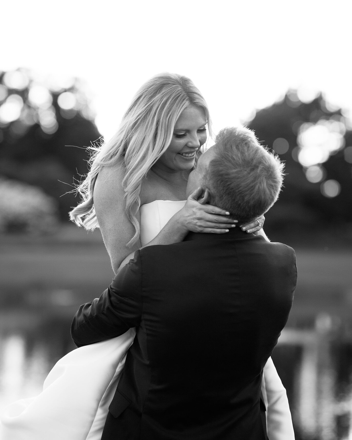 Catherine and Lucas met in college and have been inseparable ever since!  They laughed and danced their whole wedding day! 
.
.
.
PHOTO + VIDEO - @nicodemcreative​​​​​​​​
PLANNER - @effortless_events
VENUE - @sunsetridgecc
FLORIST - @lifeinbloom
HAIR