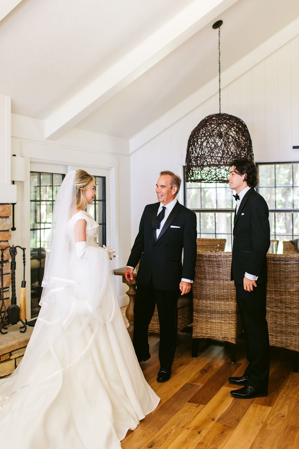 bride seeing father