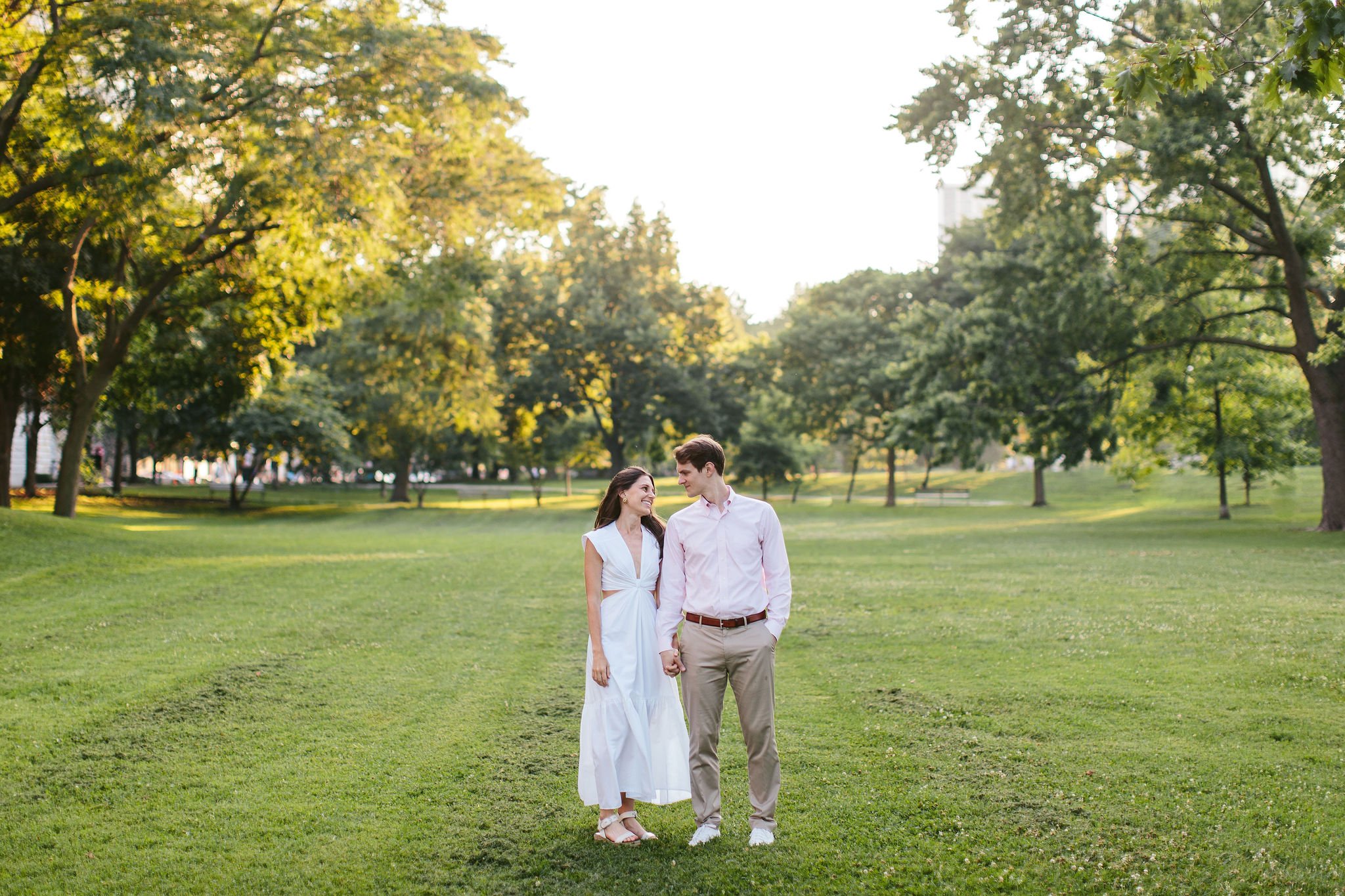 NicodemCreative-NorthAveBeachChicagoEngagementSession-012.JPG