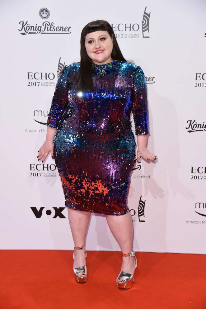 Beth-Ditto--ECHO-Music-Awards-2017--03-662x992.jpg