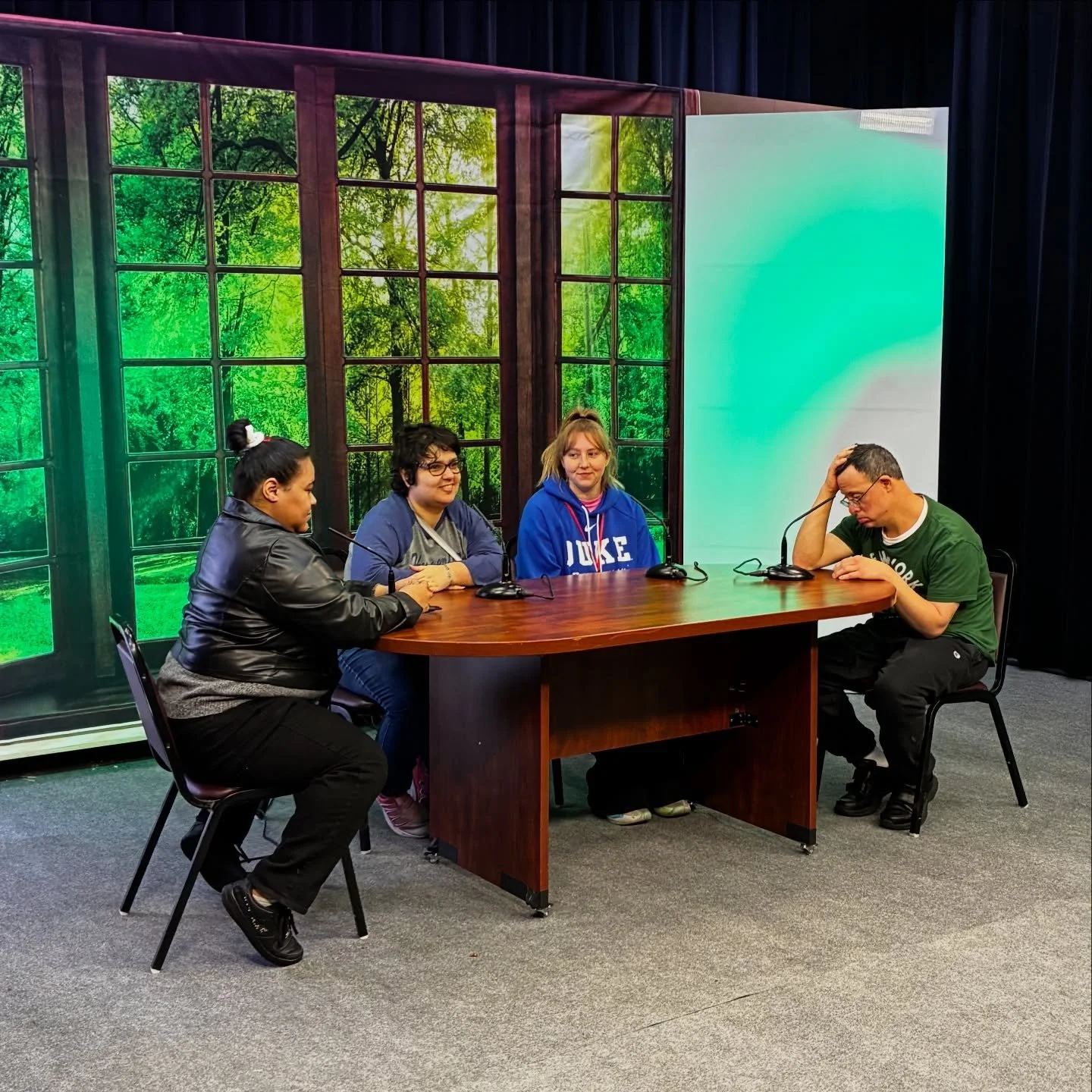On Your Mark joined us on set yesterday in front of one of our many new backdrops &mdash; and the studio was full of holiday spirit!
We got to hear Thanksgiving highlights and everyone&rsquo;s upcoming holiday plans.
Want to bring your group to CMSI?
