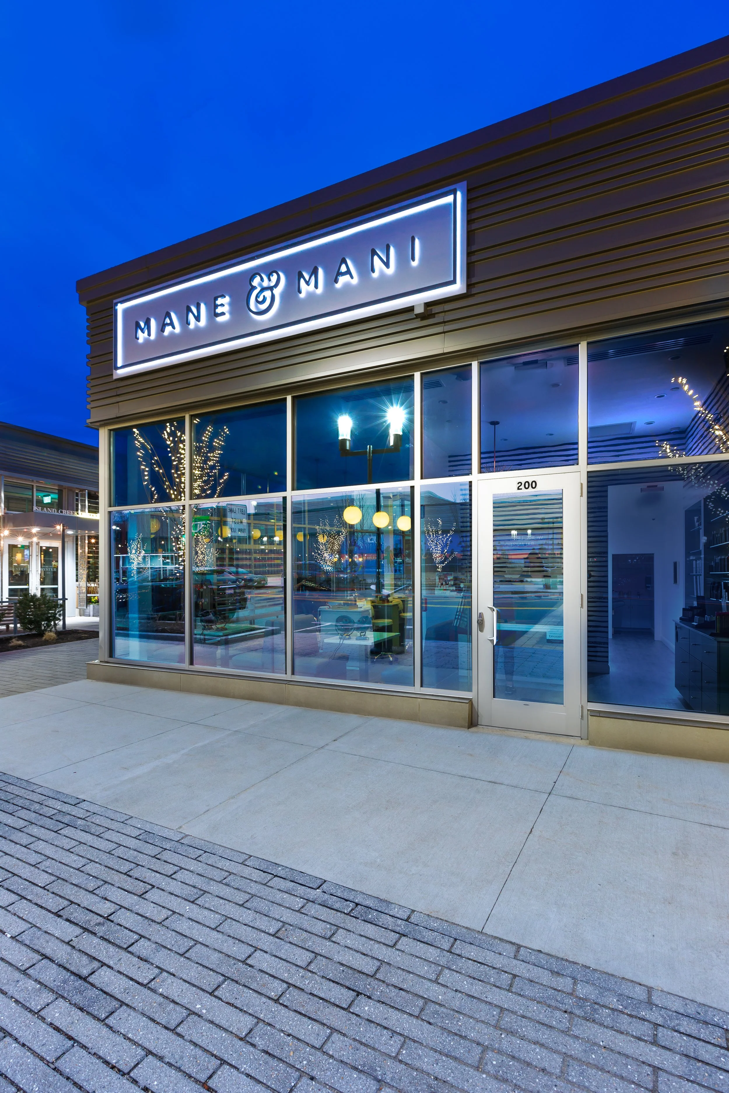 Mandarina_Mane & Mani Salon_1 (11).jpg