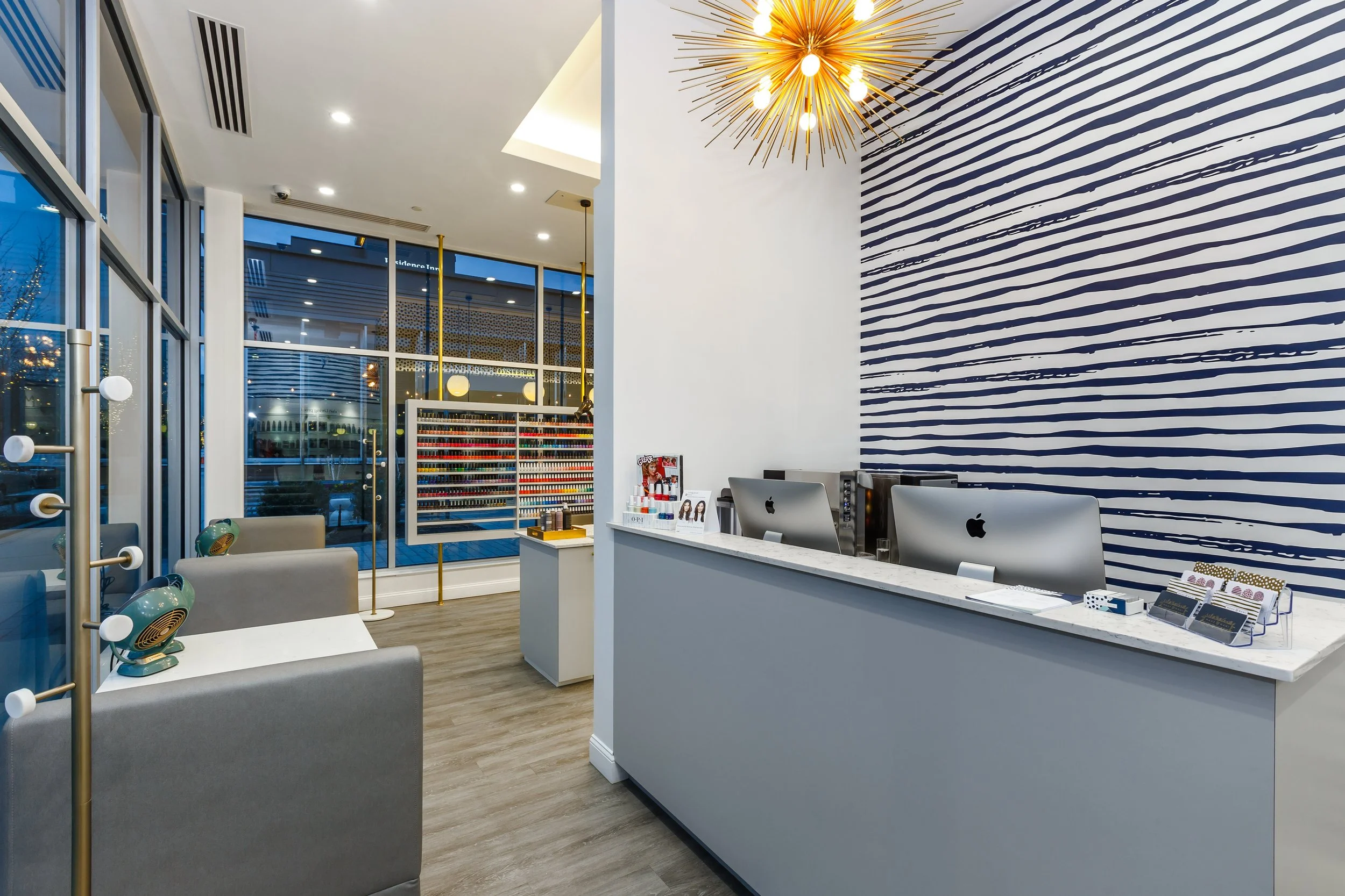 Mandarina_Mane & Mani Salon_1 (7).jpg